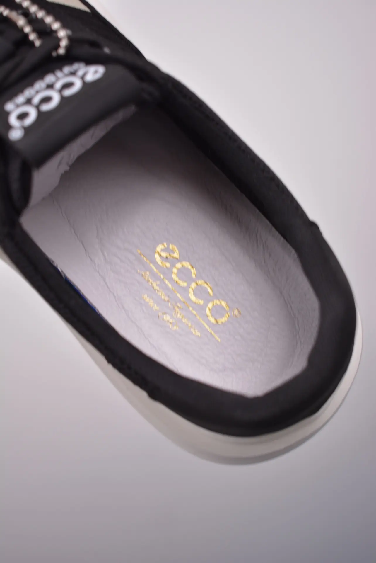 Exploring the Market of Replica Ecco Sneakers: Quality, Price, and Trends | YtaYta