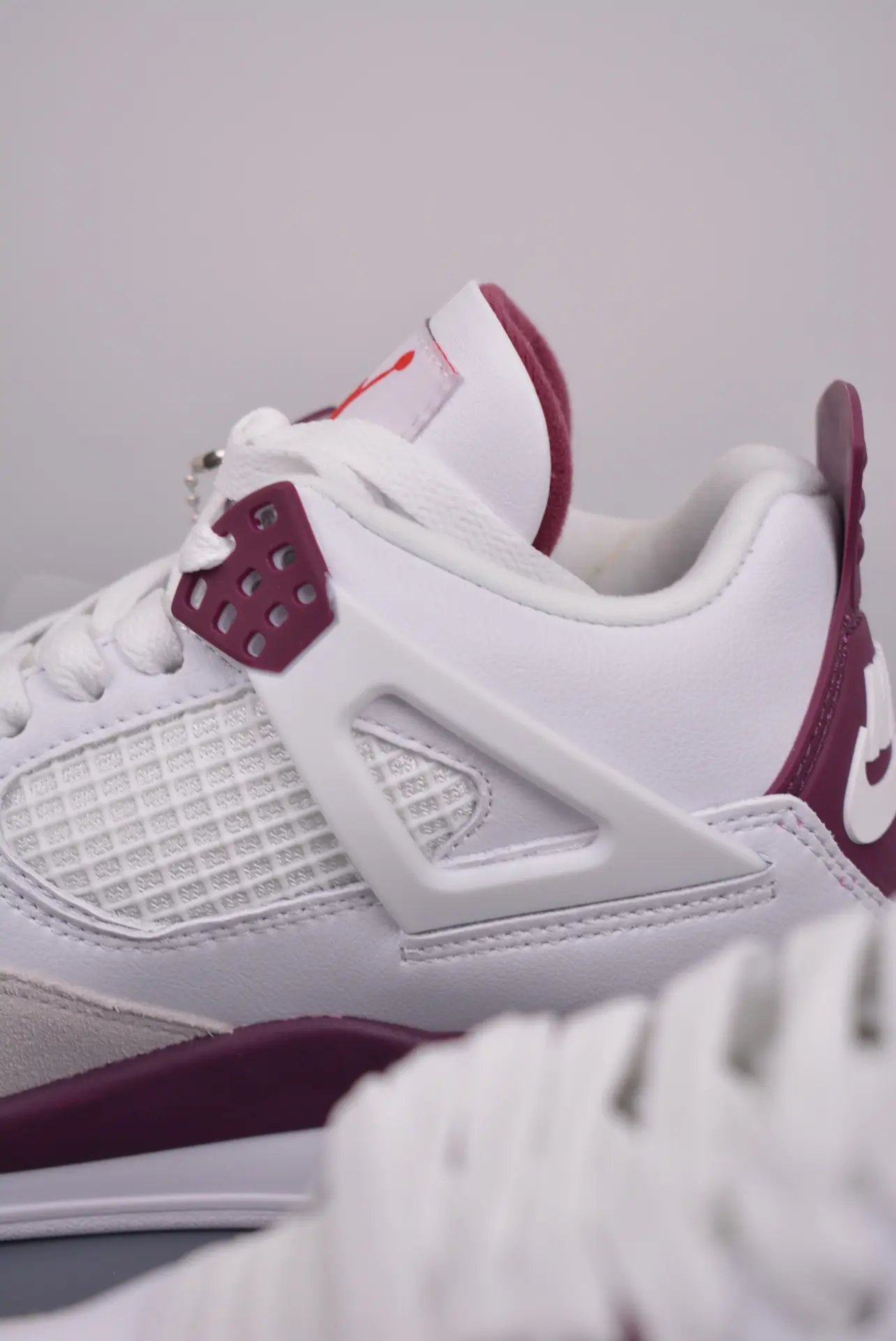 Nike SB x Air Jordan 4 Custom Sail Purple Replica - Authentic Quality, Unbeatable Style | YtaYta