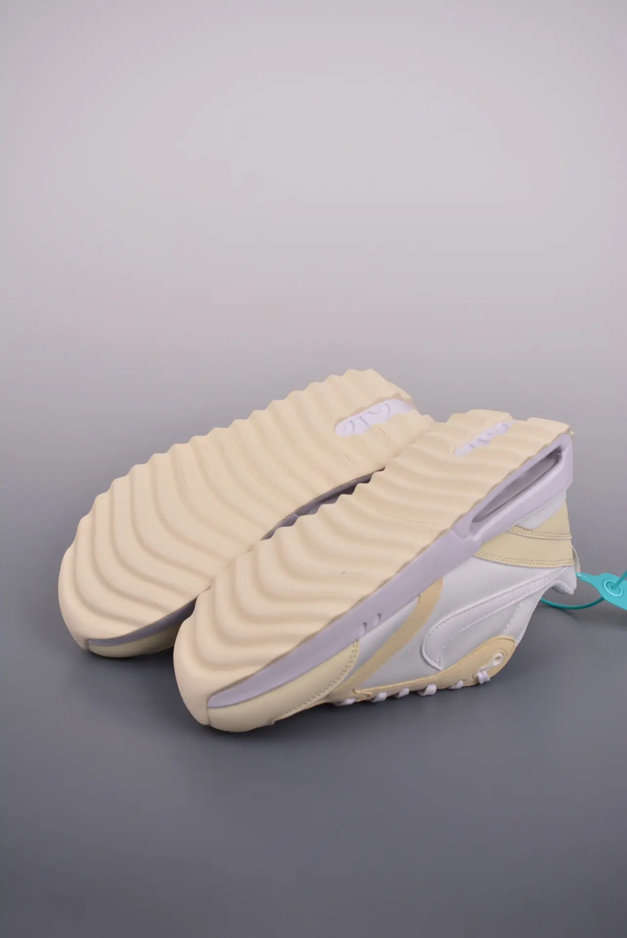 Nike Air Max Dawn 'Light Soft Pink' Review: The Lowdown on Reps | YtaYta