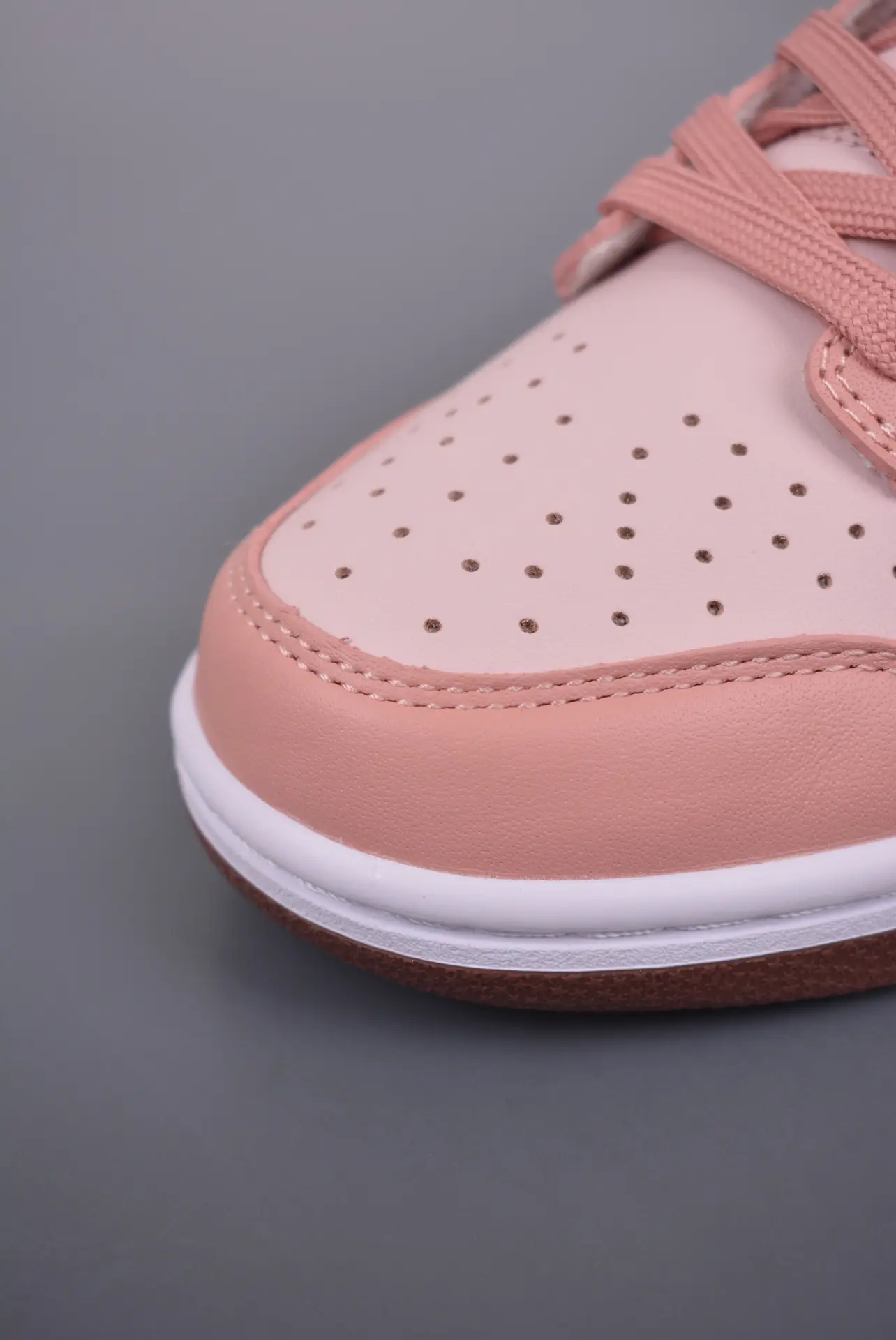 Nike Dunk Low Women's Shoes - A Deep Dive into the Pink Velvet Collection | YtaYta