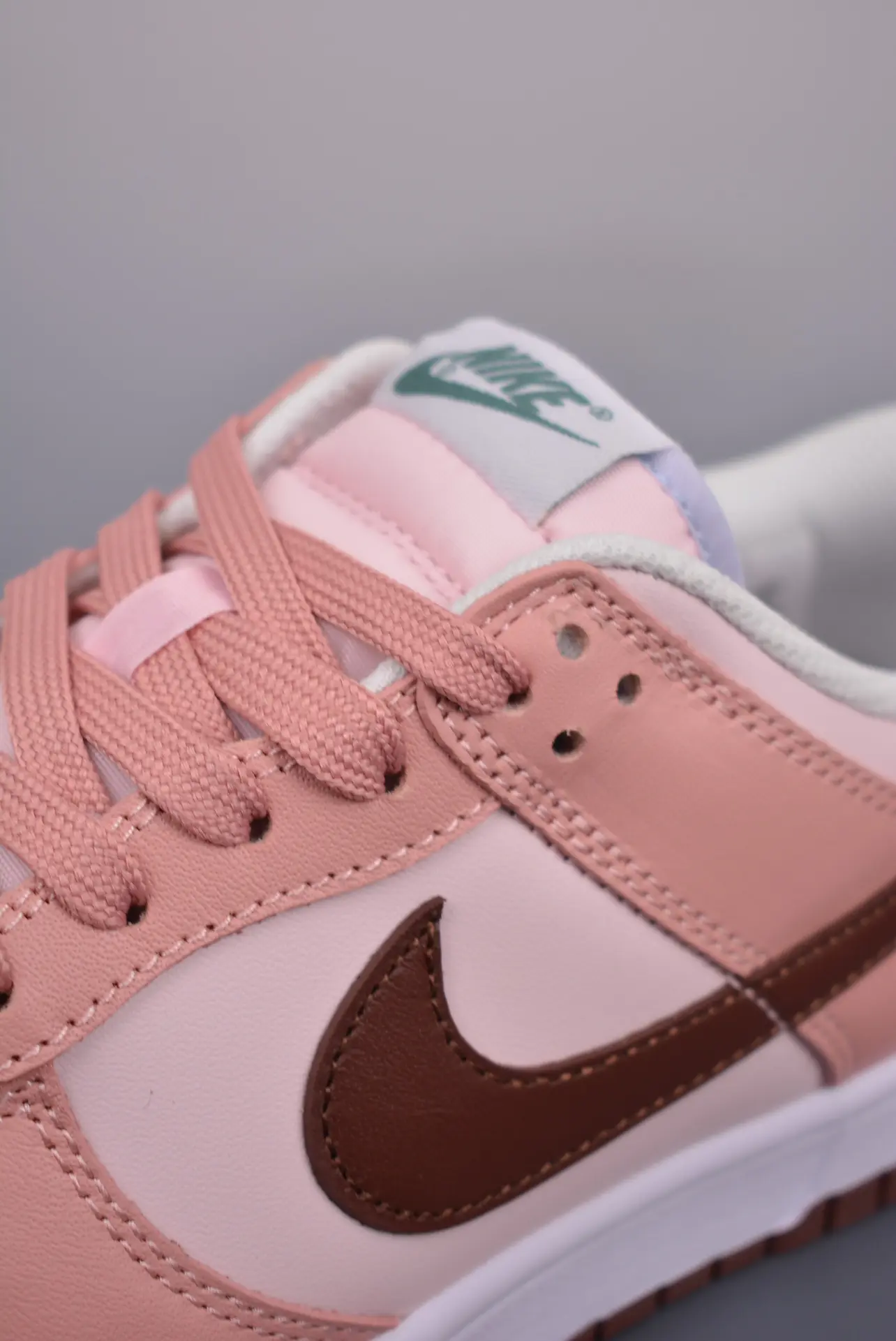 Nike Dunk Low Women's Shoes - A Deep Dive into the Pink Velvet Collection | YtaYta