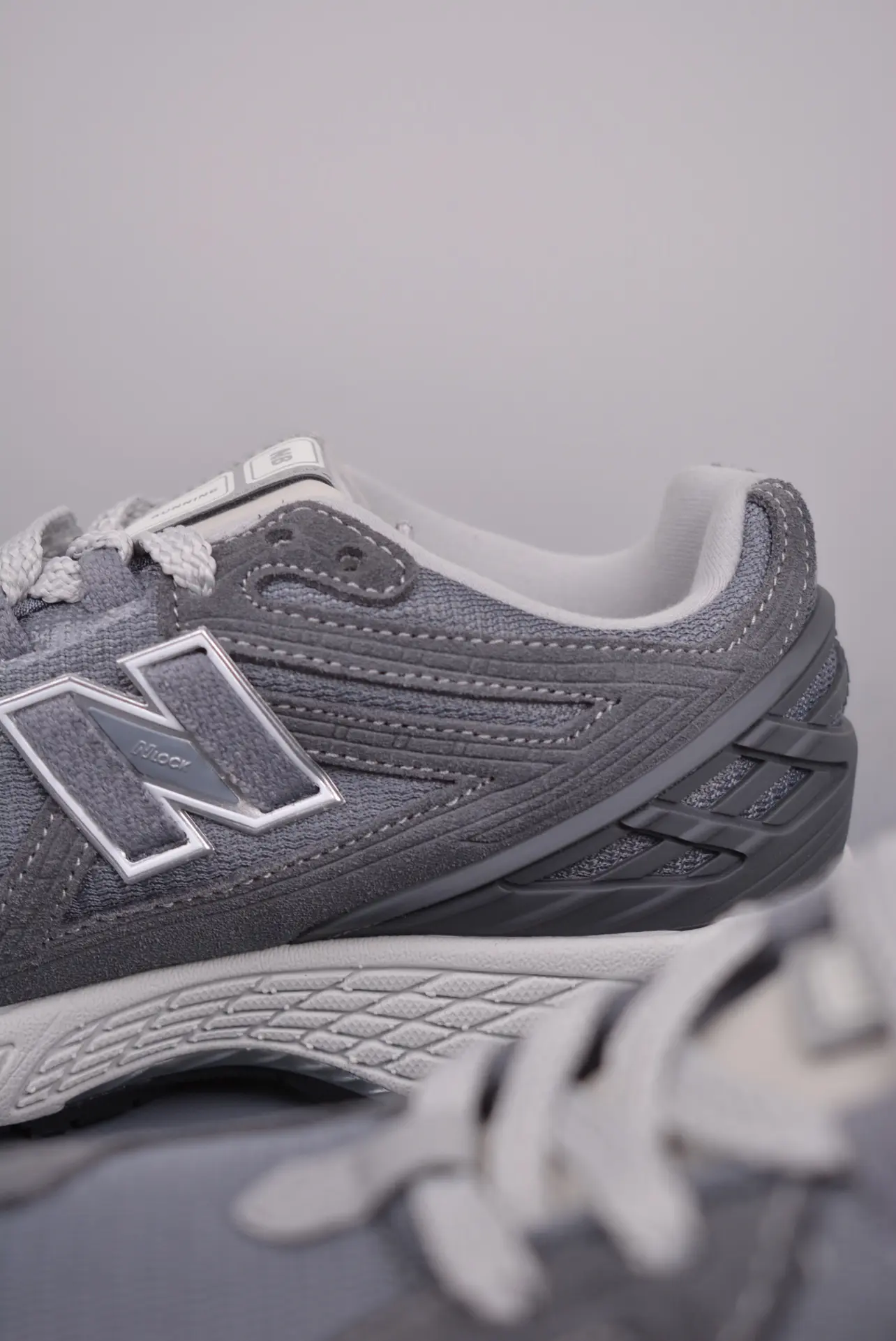 New Balance 1906R Slate Grey: A Comprehensive Look at Replicas | YtaYta