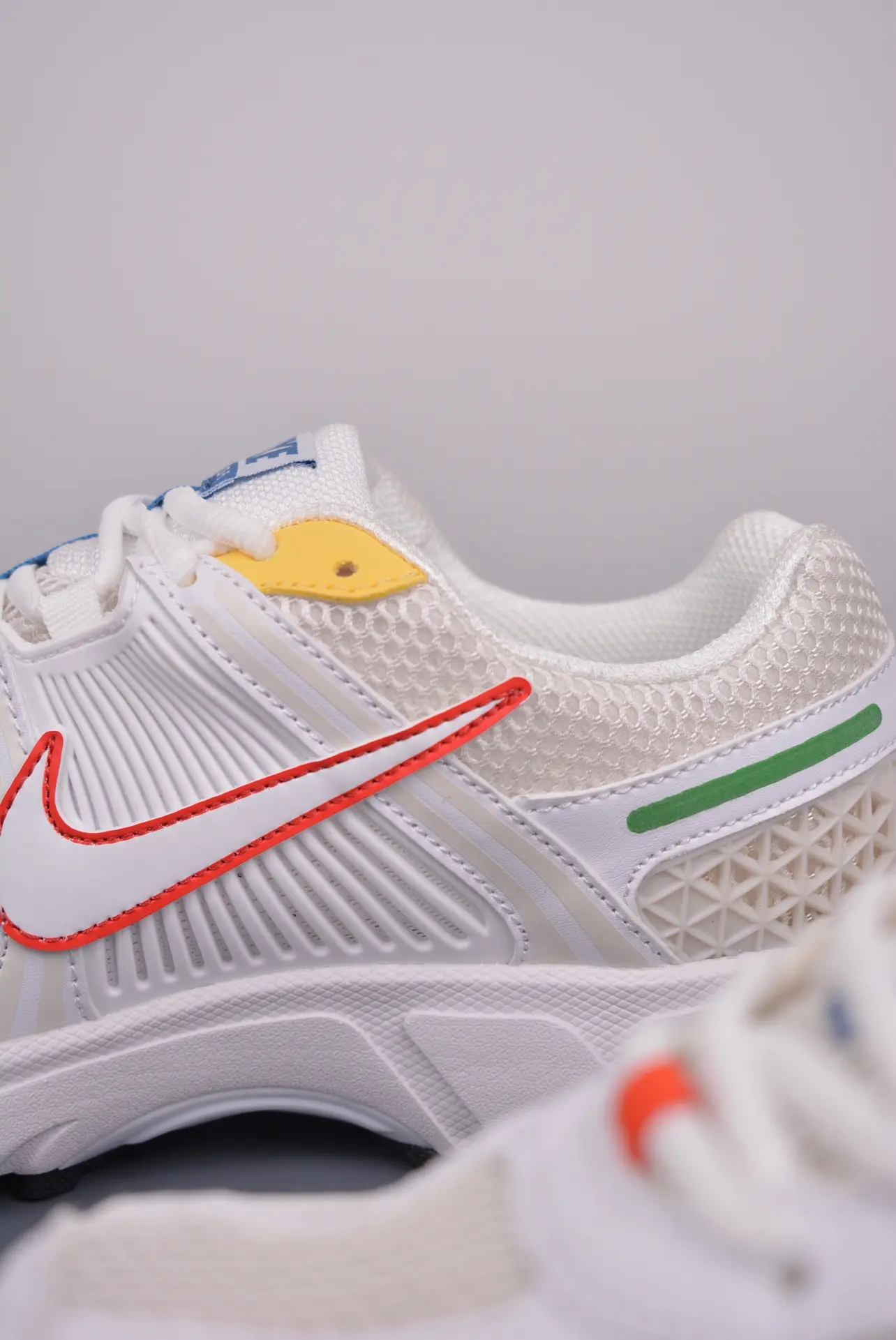 Nike Wmns Zoom Vomero 5 White Picante Red Replica Review | YtaYta