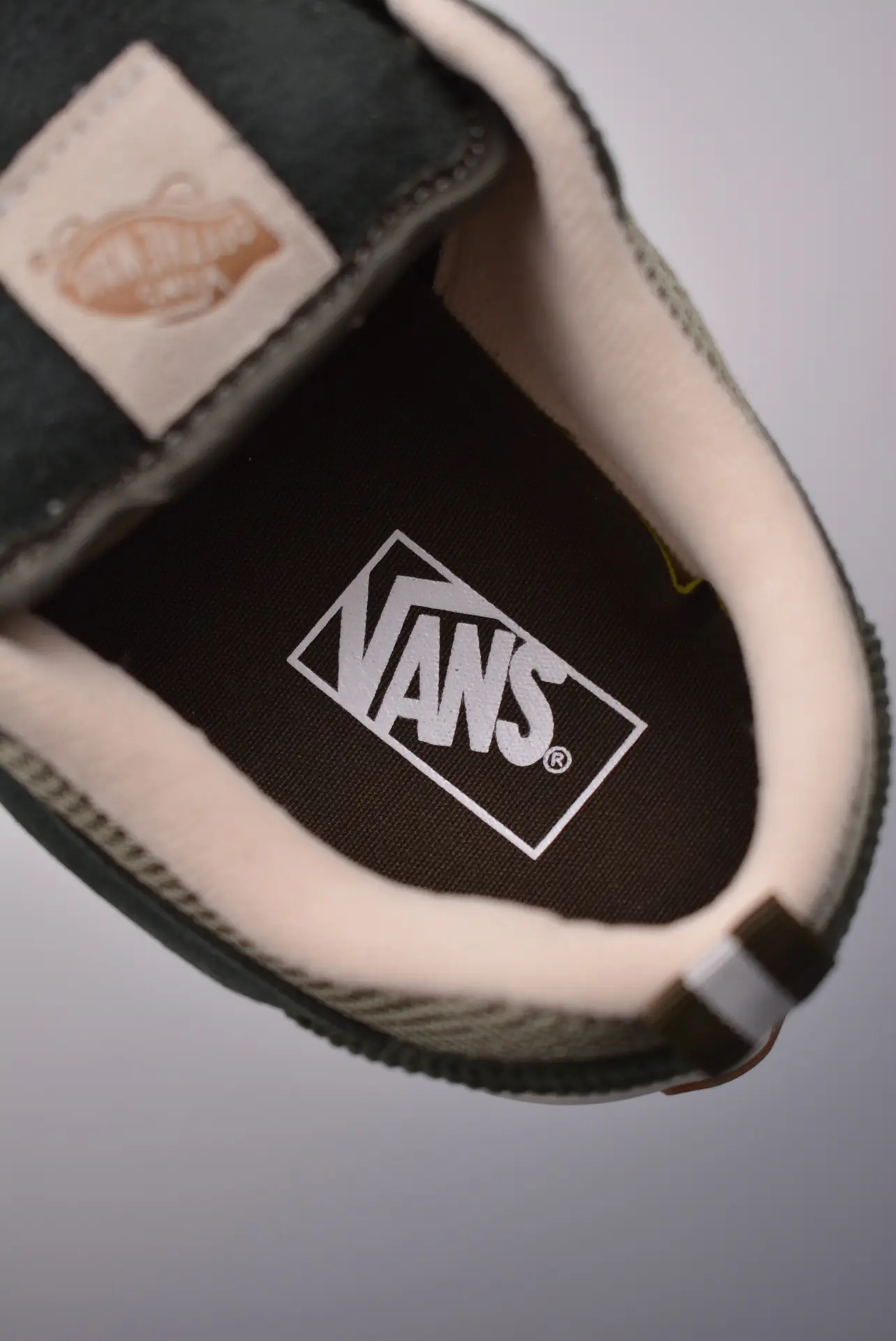 Exploring the Vans Knu Skool Olive Green Sneakers: Authentic vs. Replica | YtaYta