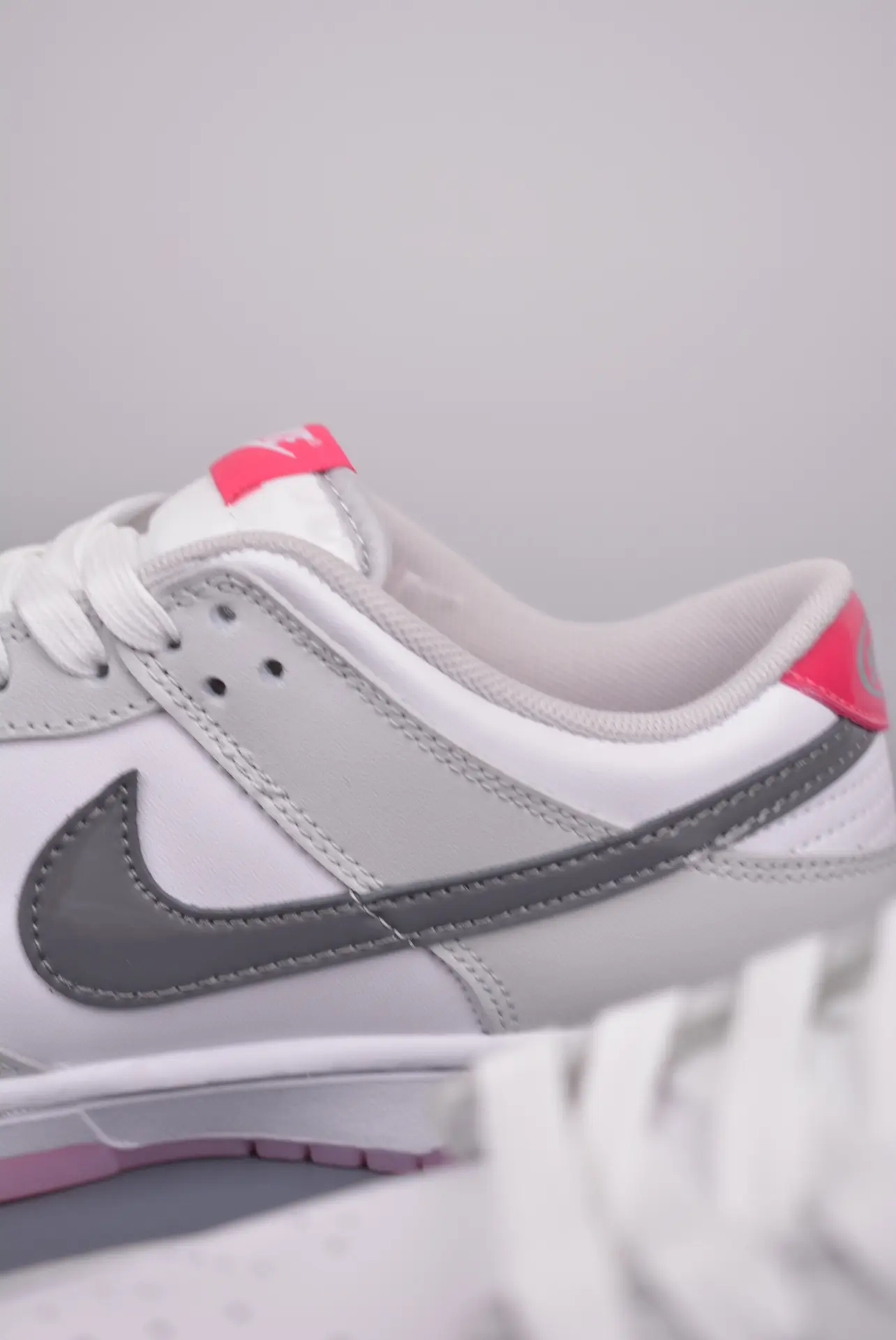 Fake Nike SB and Nike Dunk Low '520 Pack - Pink Foam' Review | YtaYta