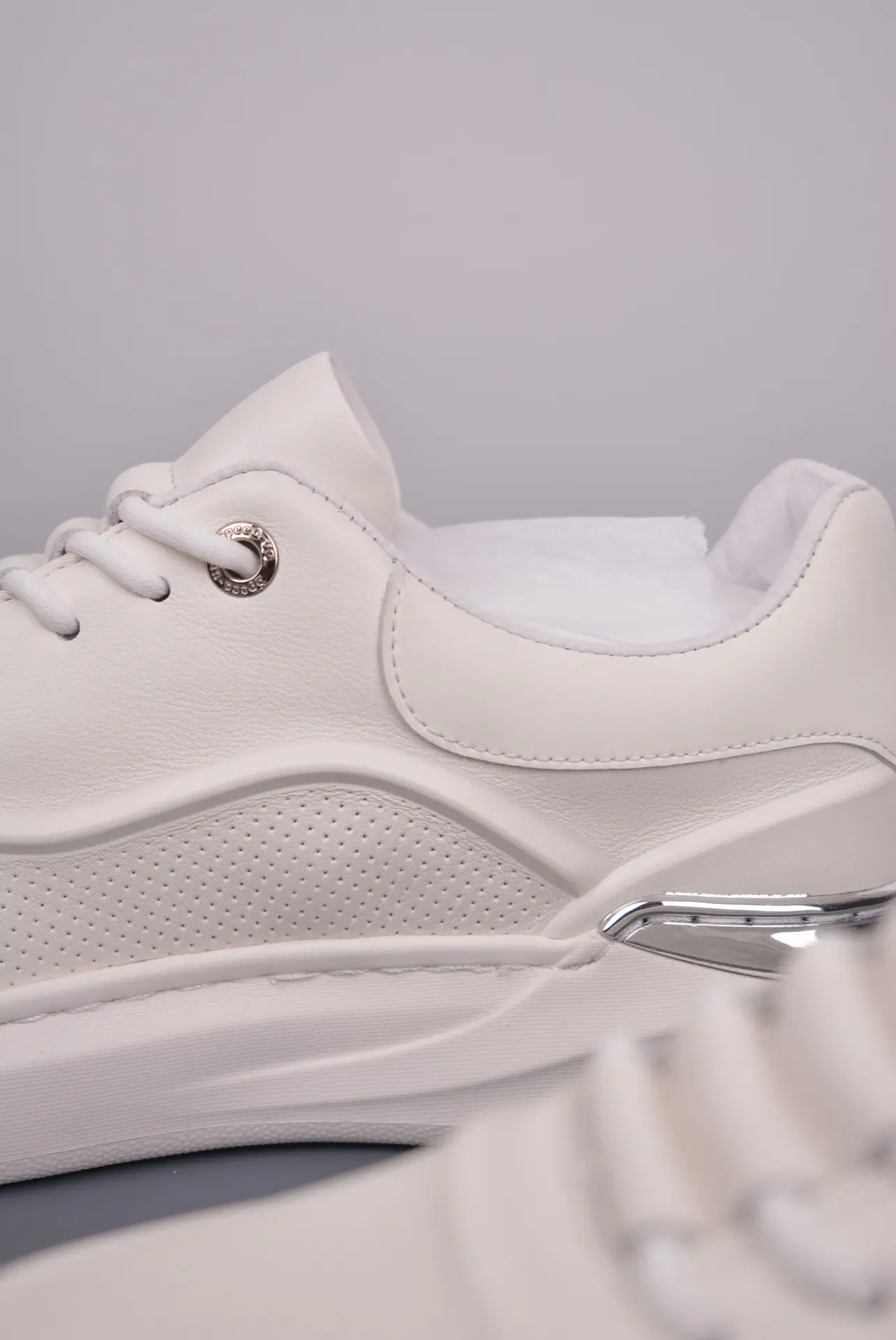 The Rise of Replica ECCO and Casual Sport Shoes in 2024 | YtaYta