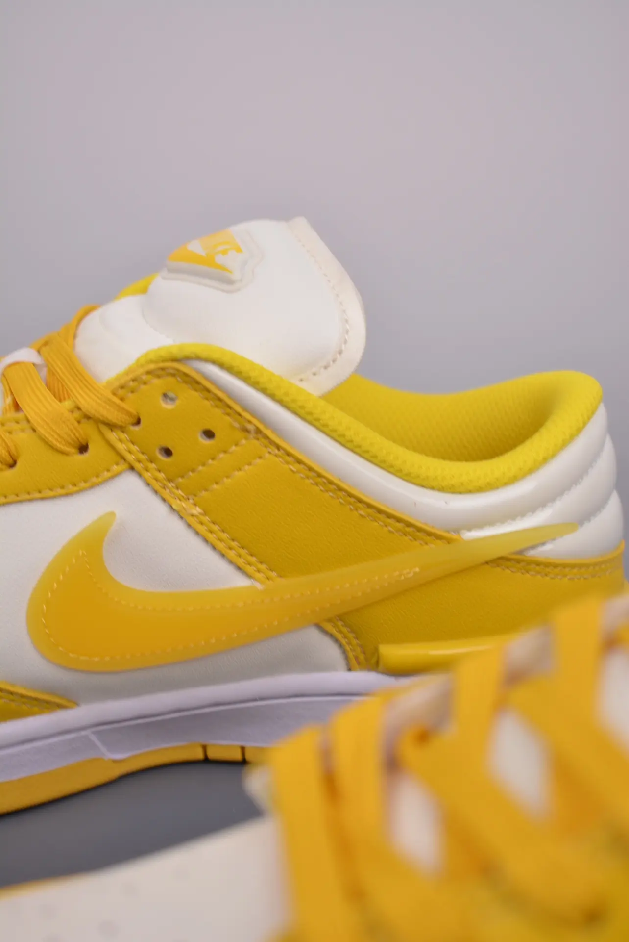 Nike Dunk Low Twist “Vivid Sulfur” - A Detailed Look at Replicas and Originals | YtaYta