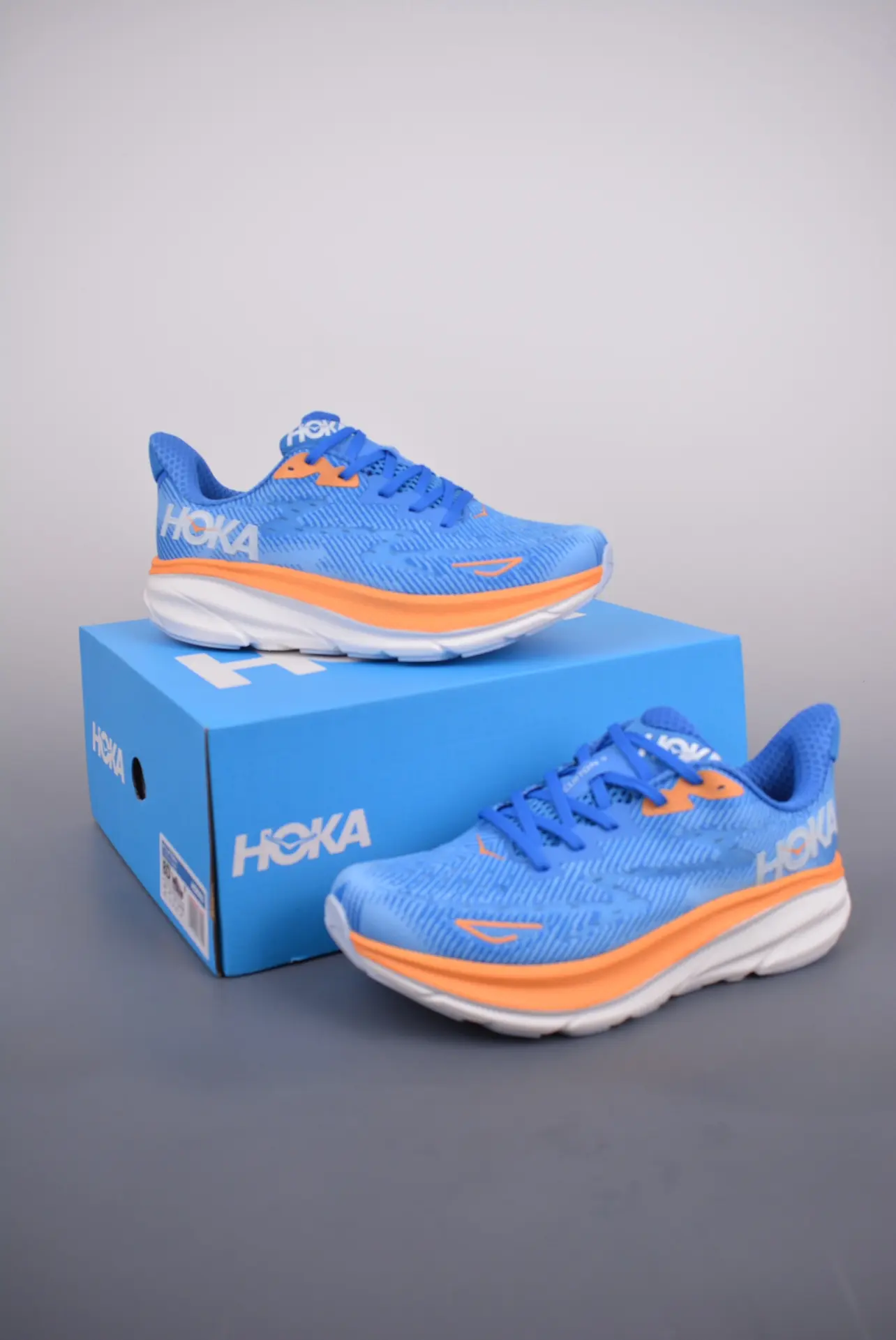 Hoka One One Clifton 9 Men's Running Shoes Review: Comfort, Style, and Performance | YtaYta