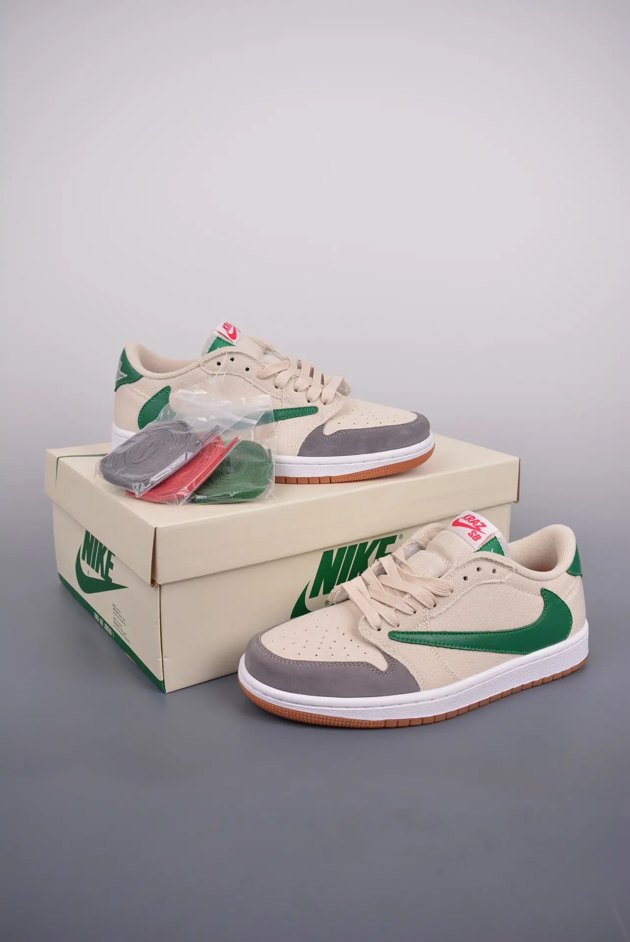 Travis Scott x Air Jordan 1 Low OG SP White Green Black Replica Review | YtaYta