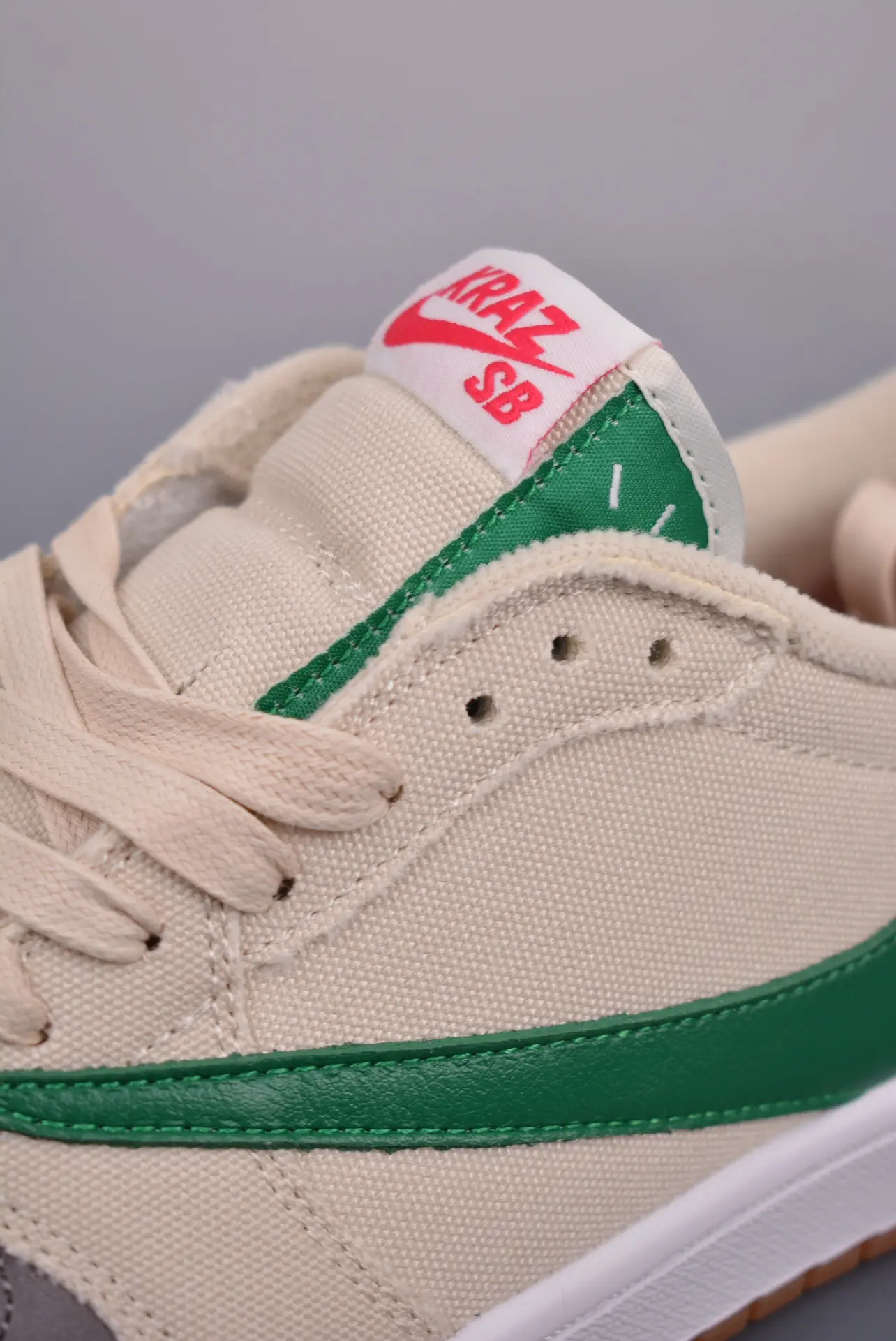 Travis Scott x Air Jordan 1 Low OG SP White Green Black Replica Review | YtaYta