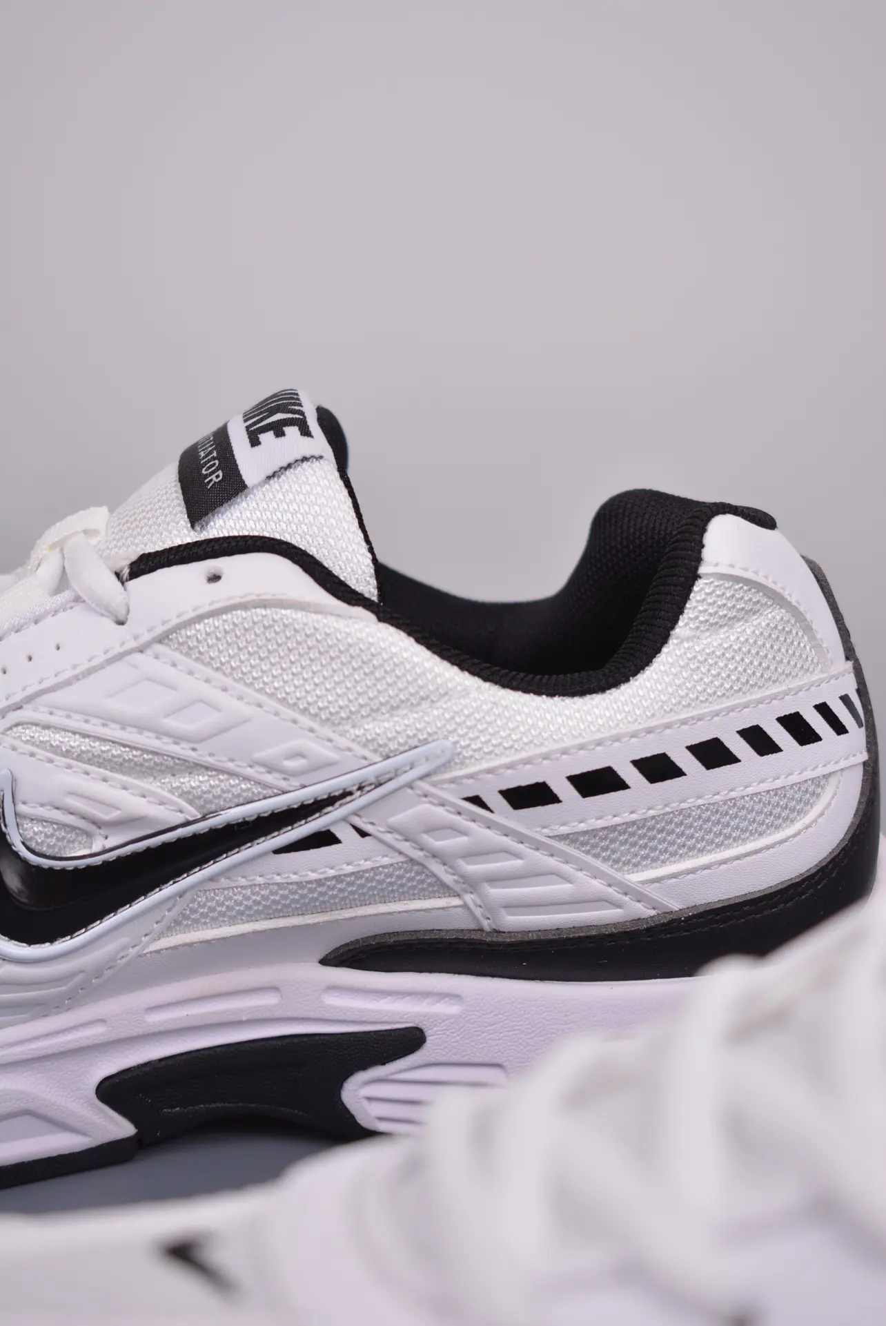 Nike Initiator 'White Black' Replica: A Comprehensive Review | YtaYta