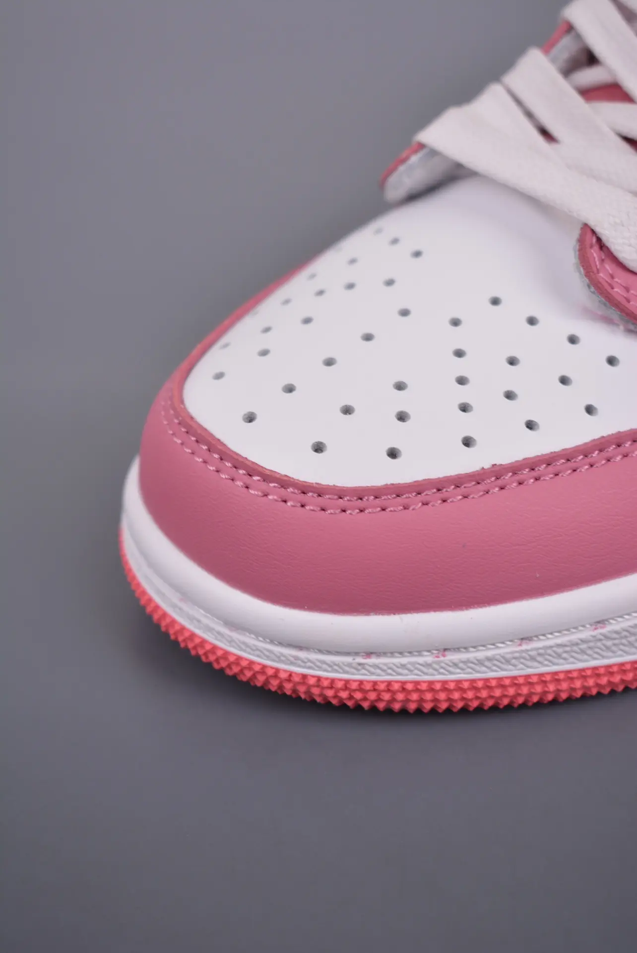 Hot Pink Replica Air Jordan 1 Lows: Unveiling the Best Reps | YtaYta