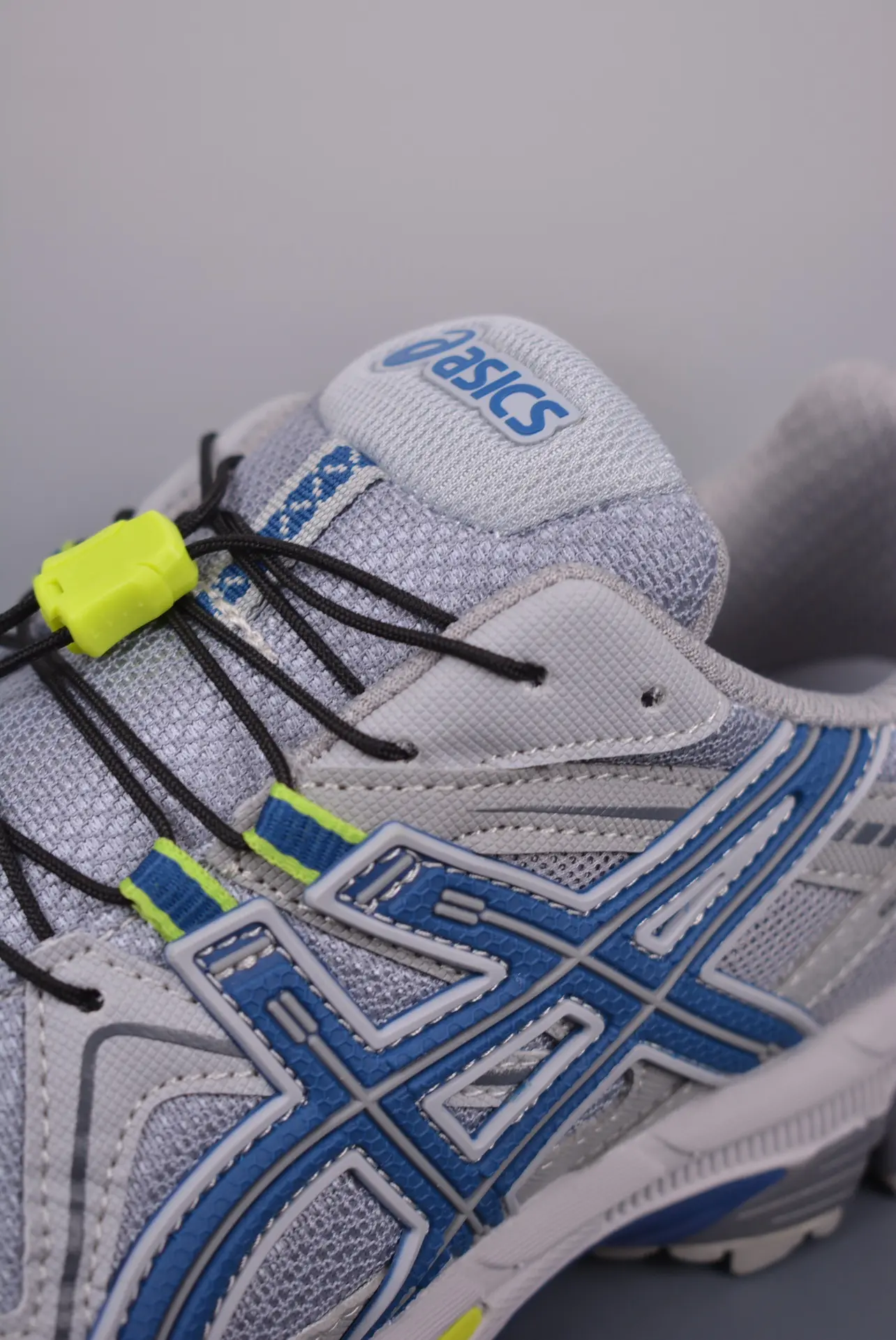 ASICS Gel-Kahana 8 Replica in Grey/Blue: Trail Running Shoes Review | YtaYta