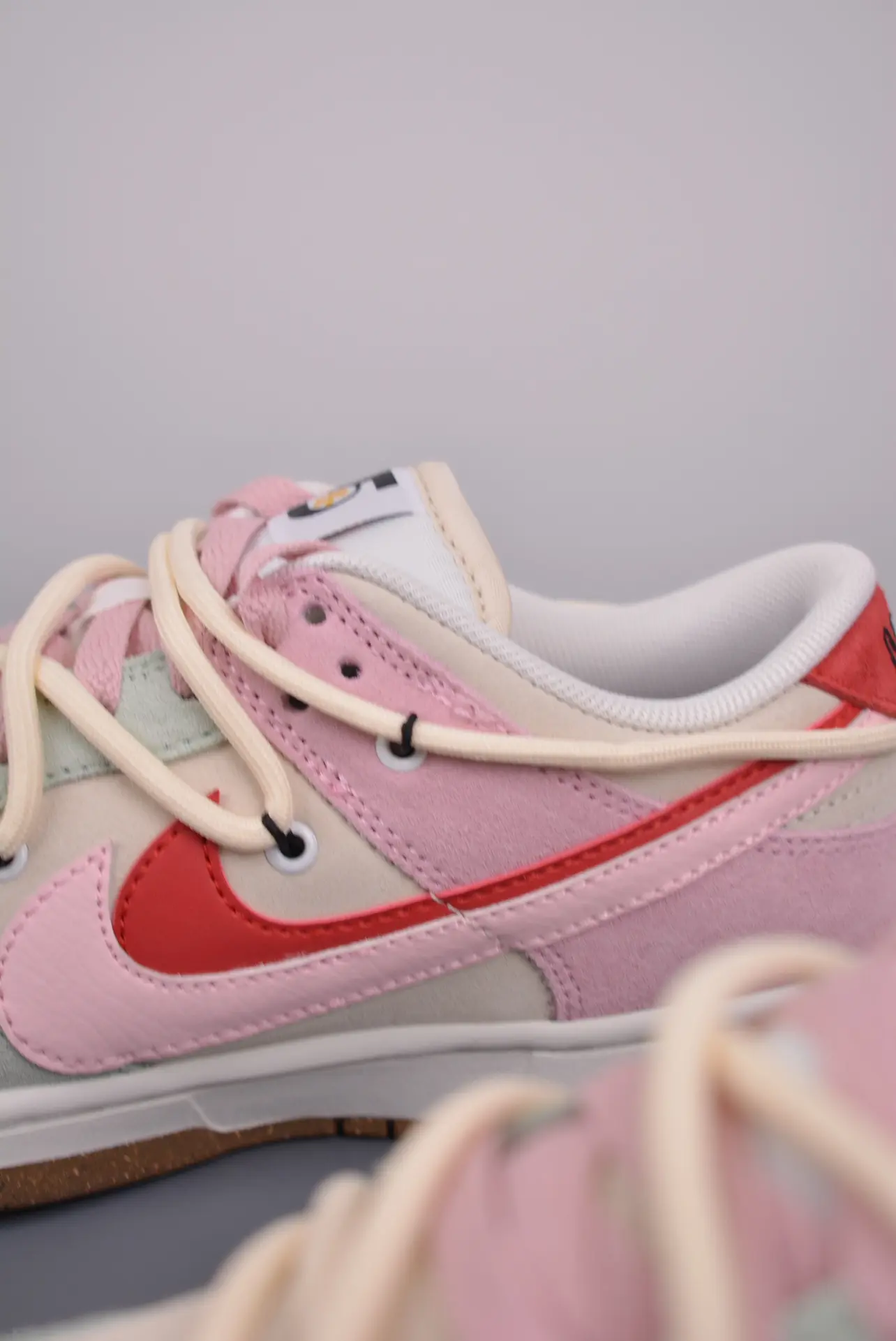 Rep Fake Replica Nike SB Dunk Low '85' and 'Strawberry Milk' Reviews | YtaYta