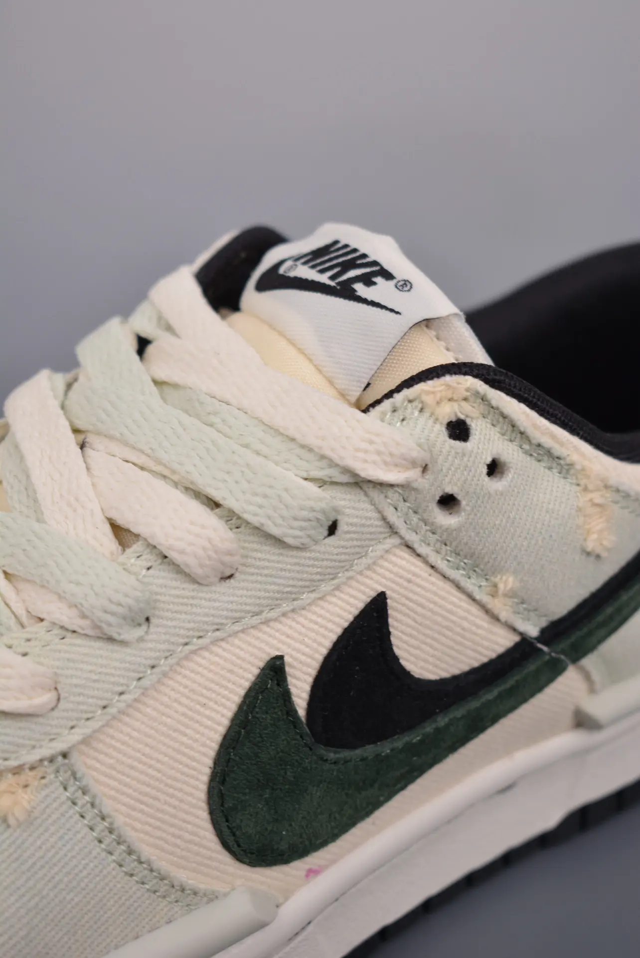 Otomo Katsuhiro x Nike SB Dunk Low Light Jade Yellow Replica Review | YtaYta