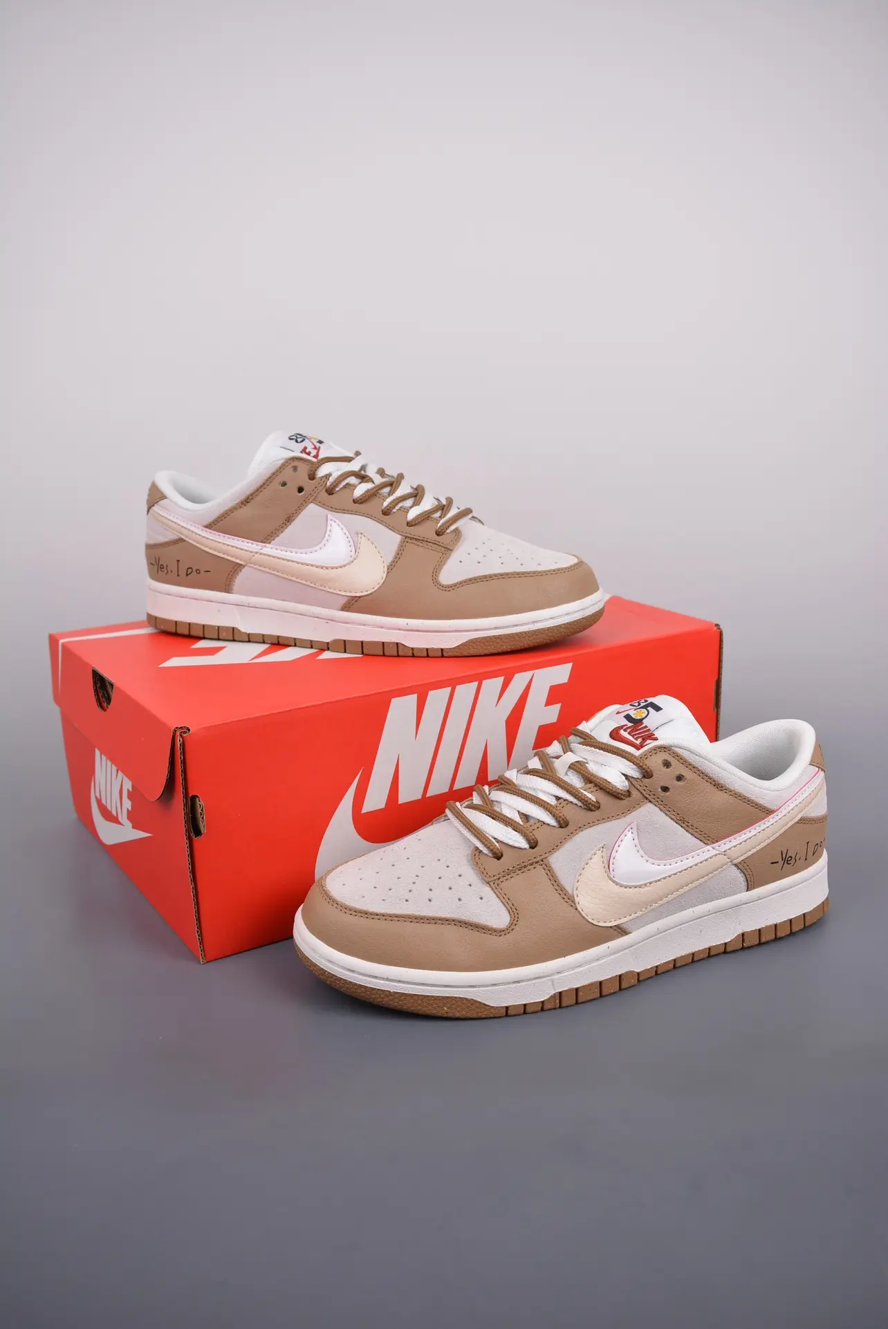 Nike SB Dunk LOW Trainer - Leather Pink for Women (Replica) | YtaYta