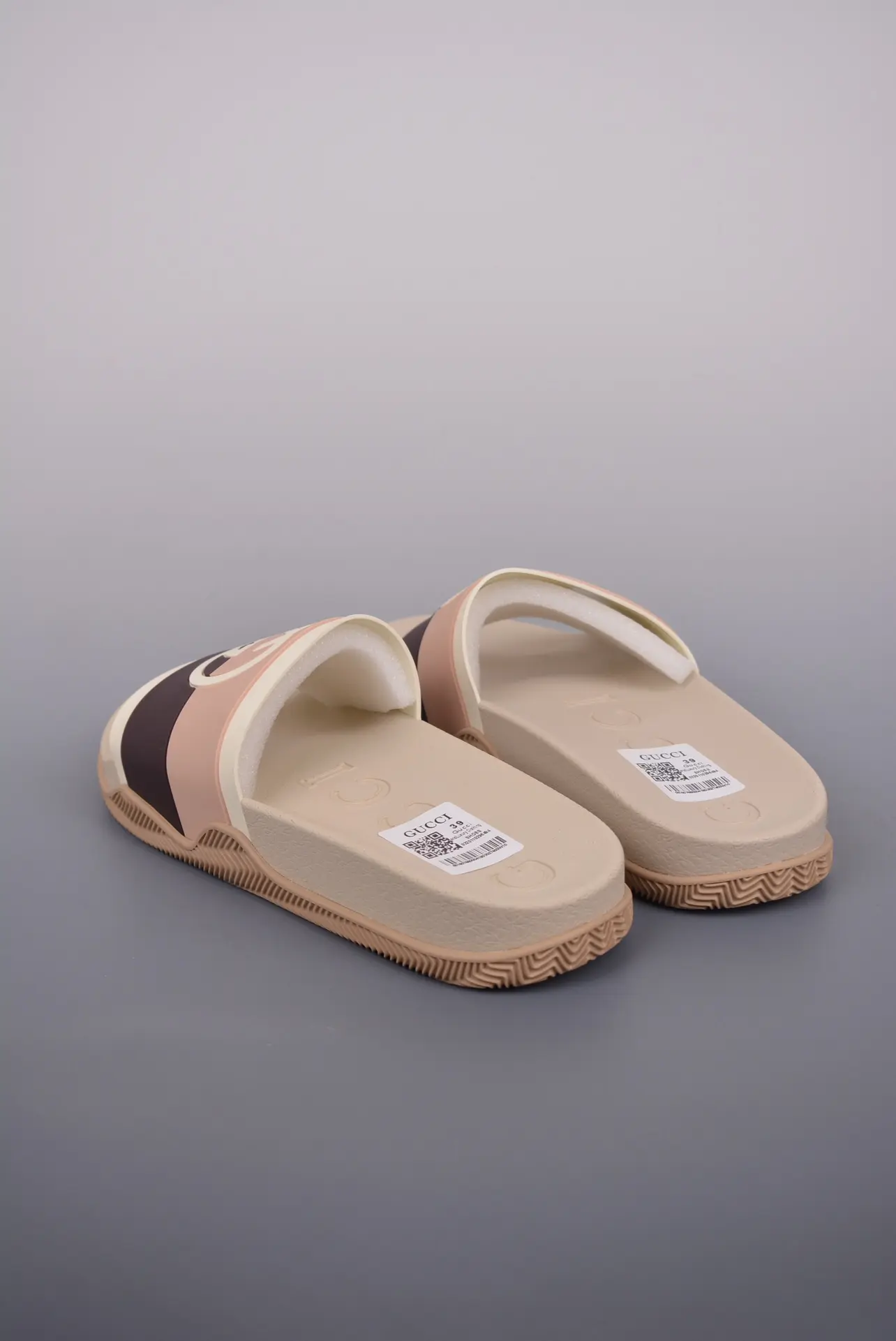 Gucci Interlocking G Replica Slides in Beige - Unisex Rubber Slippers | YtaYta