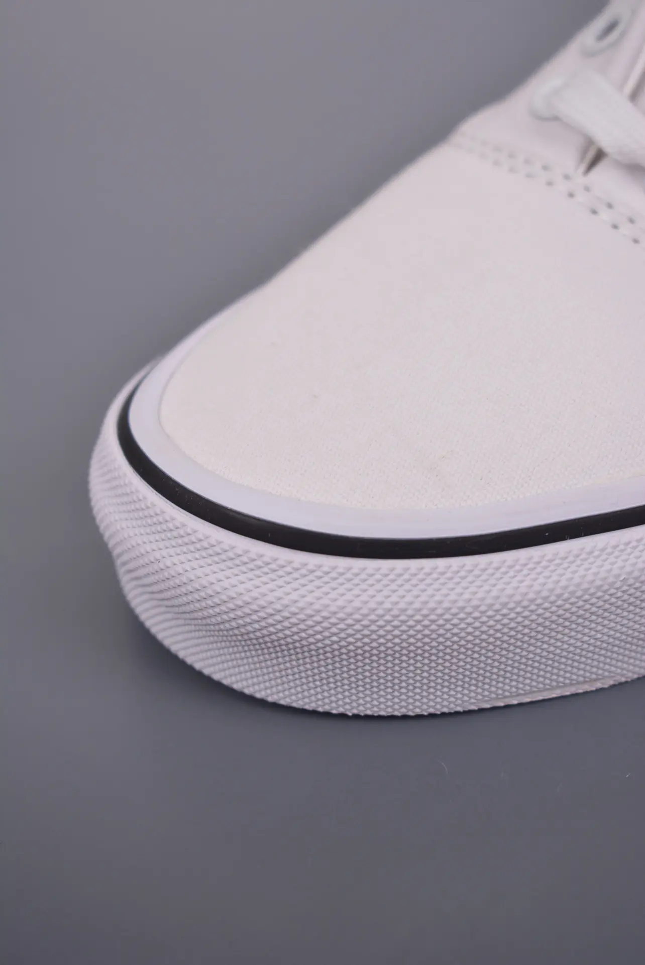 Vans Era True White: A Comprehensive Review and Comparison | YtaYta