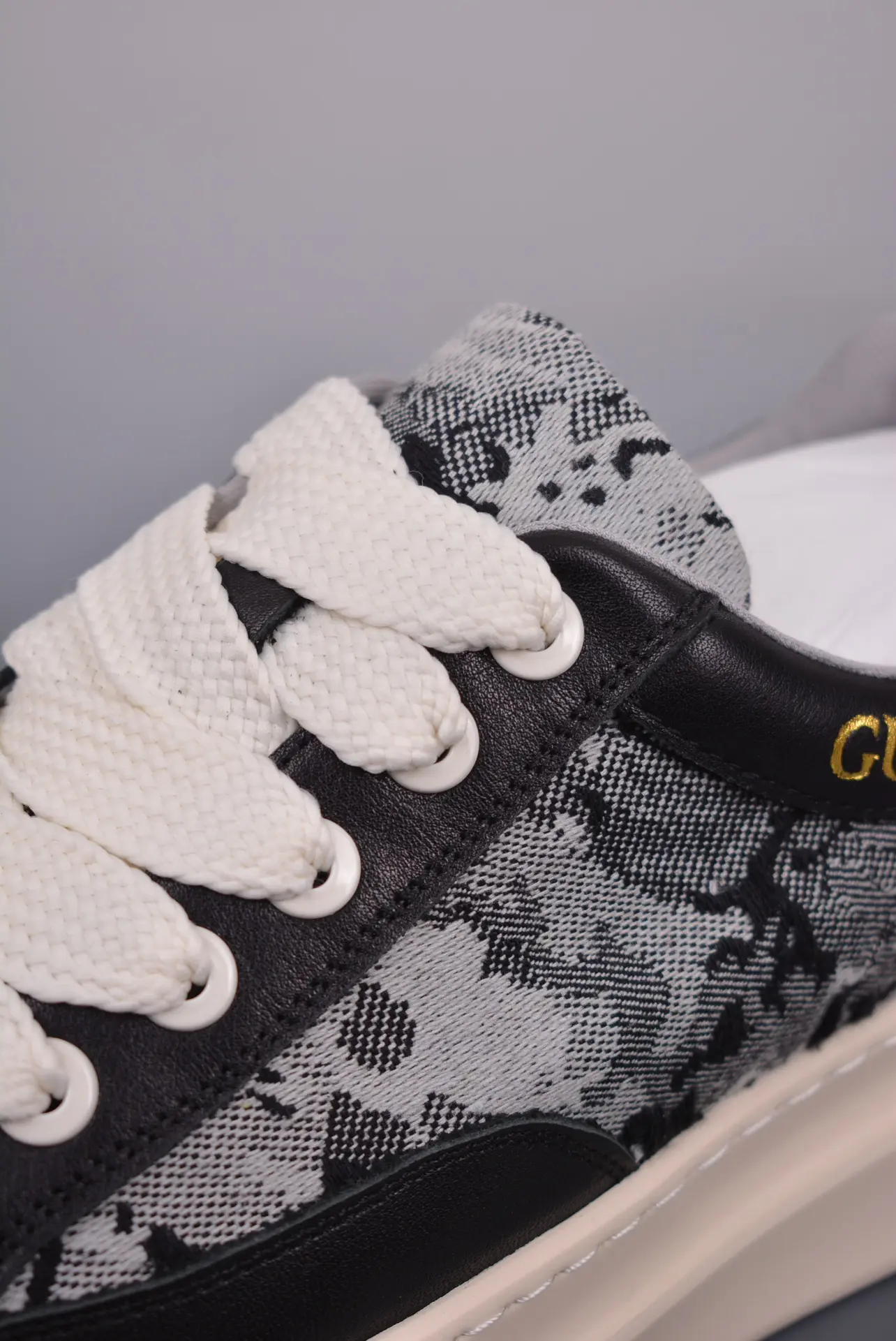 The Allure of Replica Gucci Women's Black Leopard Print Platform Sneakers | YtaYta