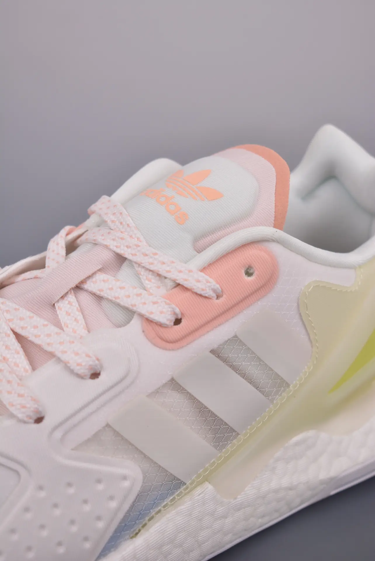 Discover the Replica Yeezy adidas Day Jogger 'Cloud Glow Pink' Sneakers | YtaYta