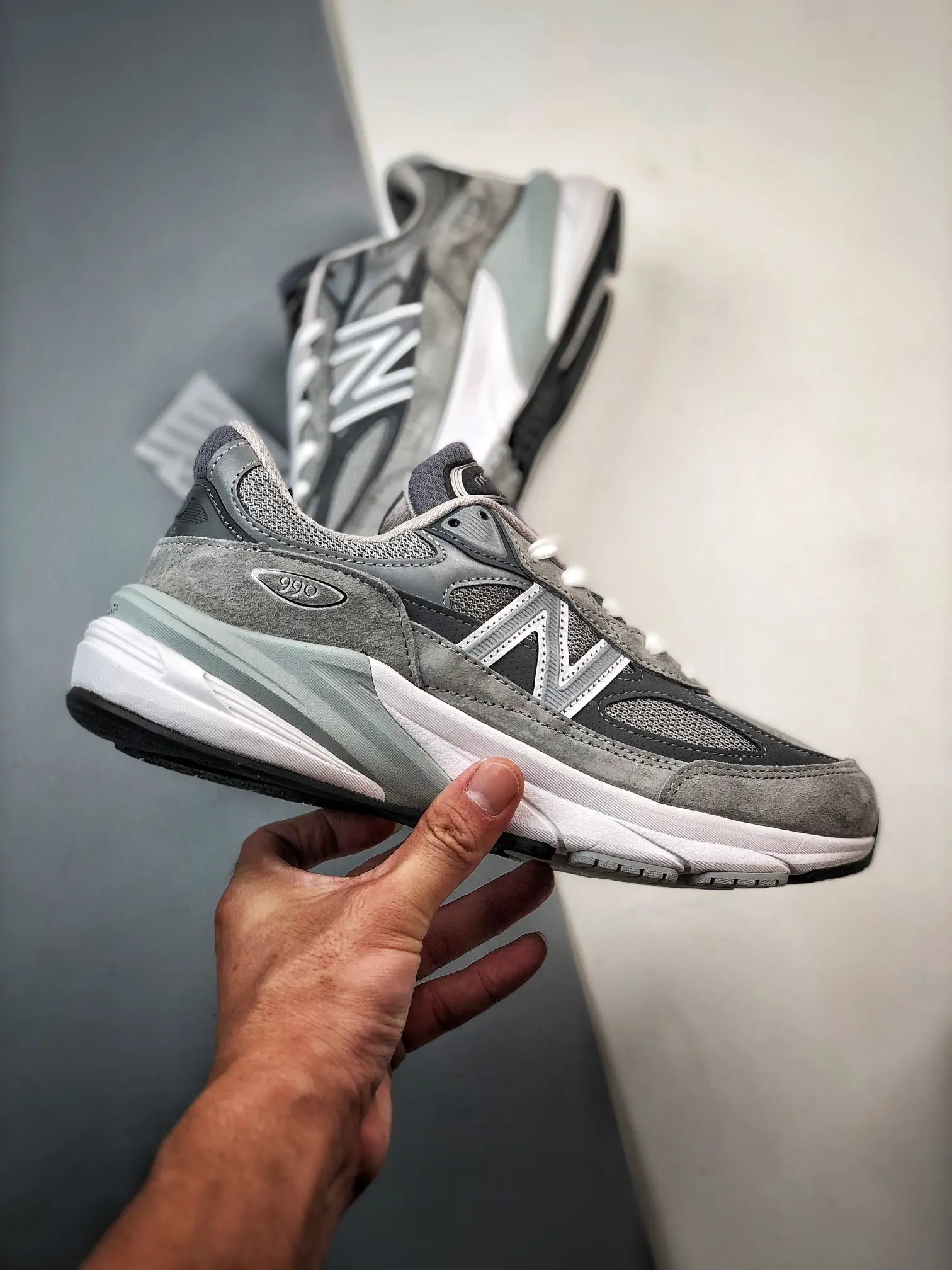 Authenticity and Craftsmanship: Exploring the New Balance 990v6 - Grey | YtaYta