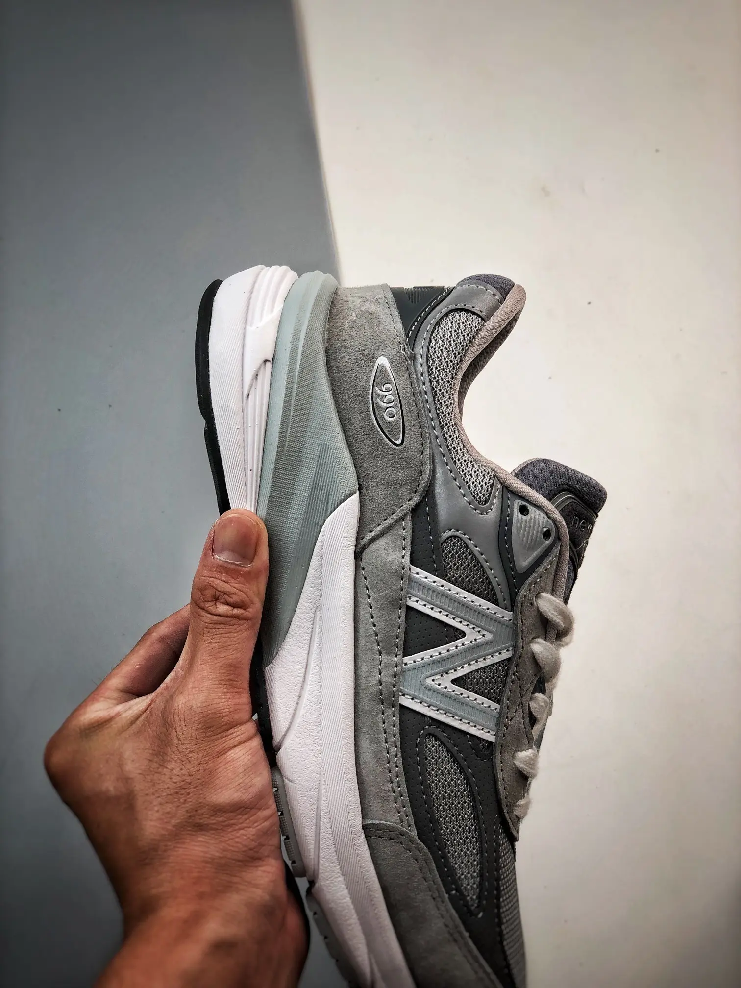 Authenticity and Craftsmanship: Exploring the New Balance 990v6 - Grey | YtaYta