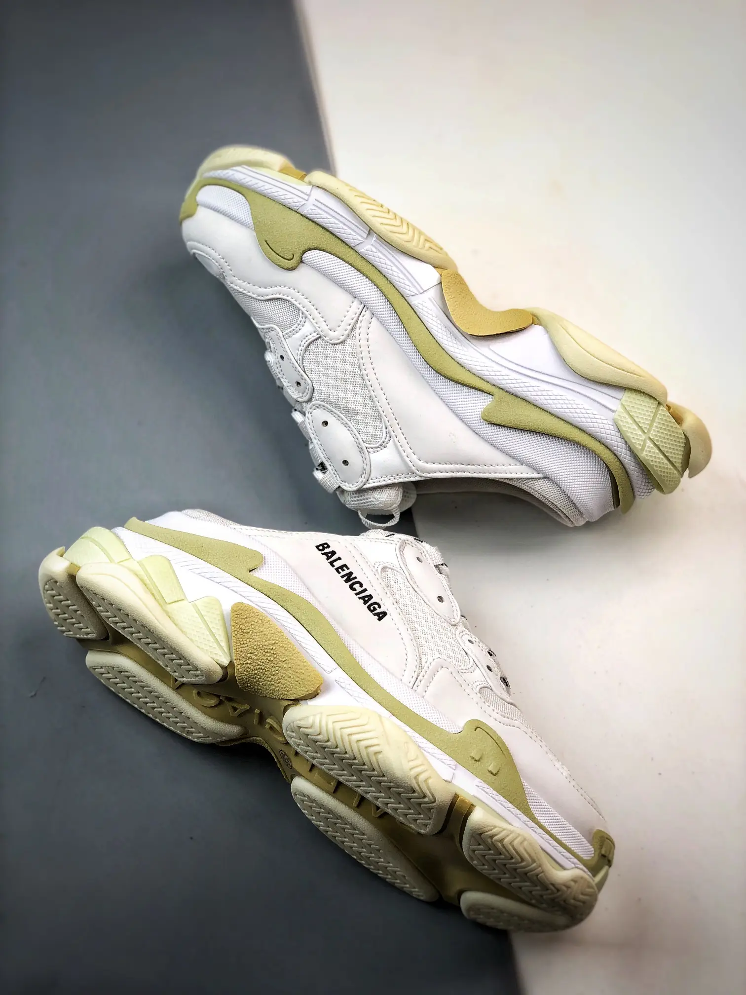 Balenciaga Triple S Women's Sneakers: White and Beige Replica | YtaYta