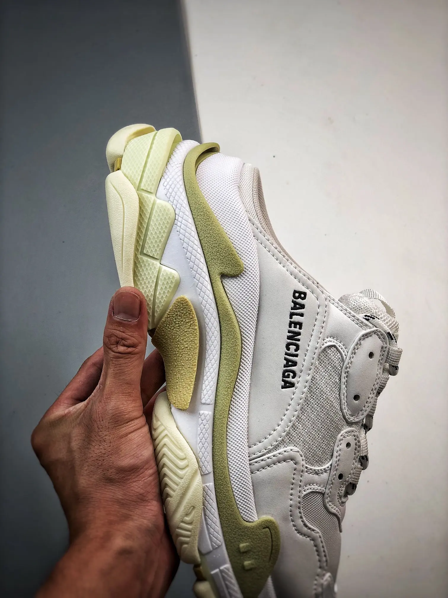 Balenciaga Triple S Women's Sneakers: White and Beige Replica | YtaYta