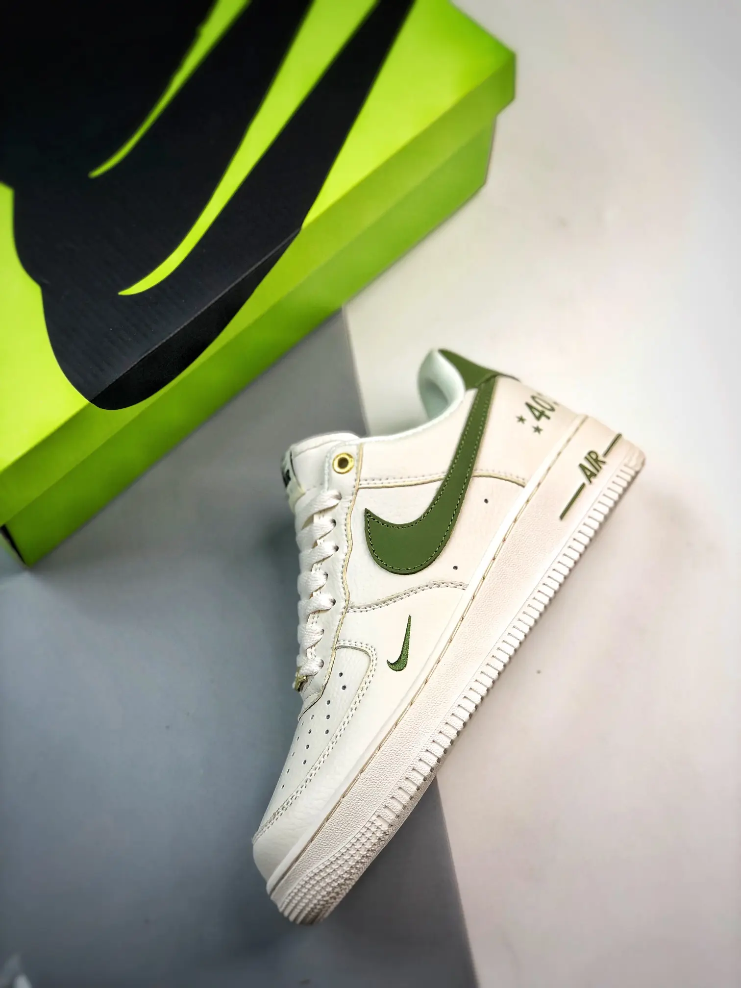 The Ultimate Guide to Customizing and Lacing Nike Air Force 1s: From Replicas to Anniversary Editions | YtaYta