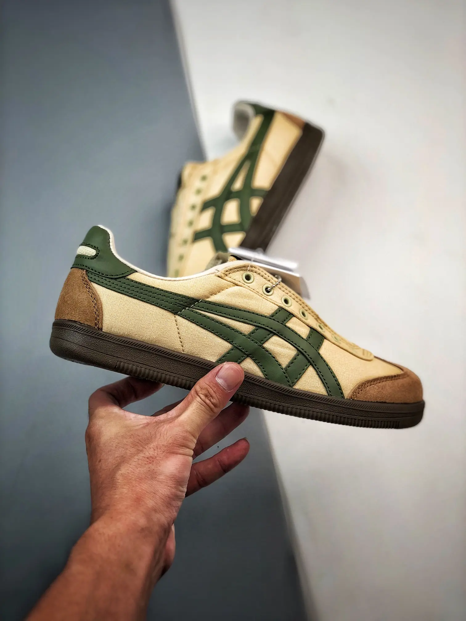 Onitsuka Tiger Tokuten Beige Green Replica: Affordable Style | YtaYta