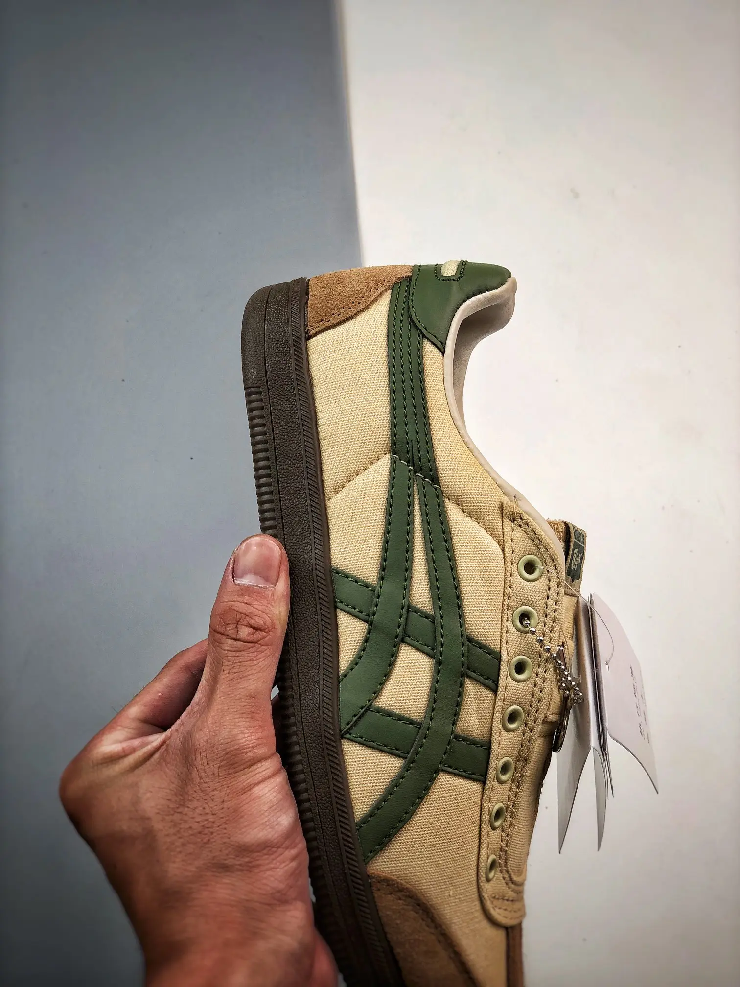 Onitsuka Tiger Tokuten Beige Green Replica: Affordable Style | YtaYta