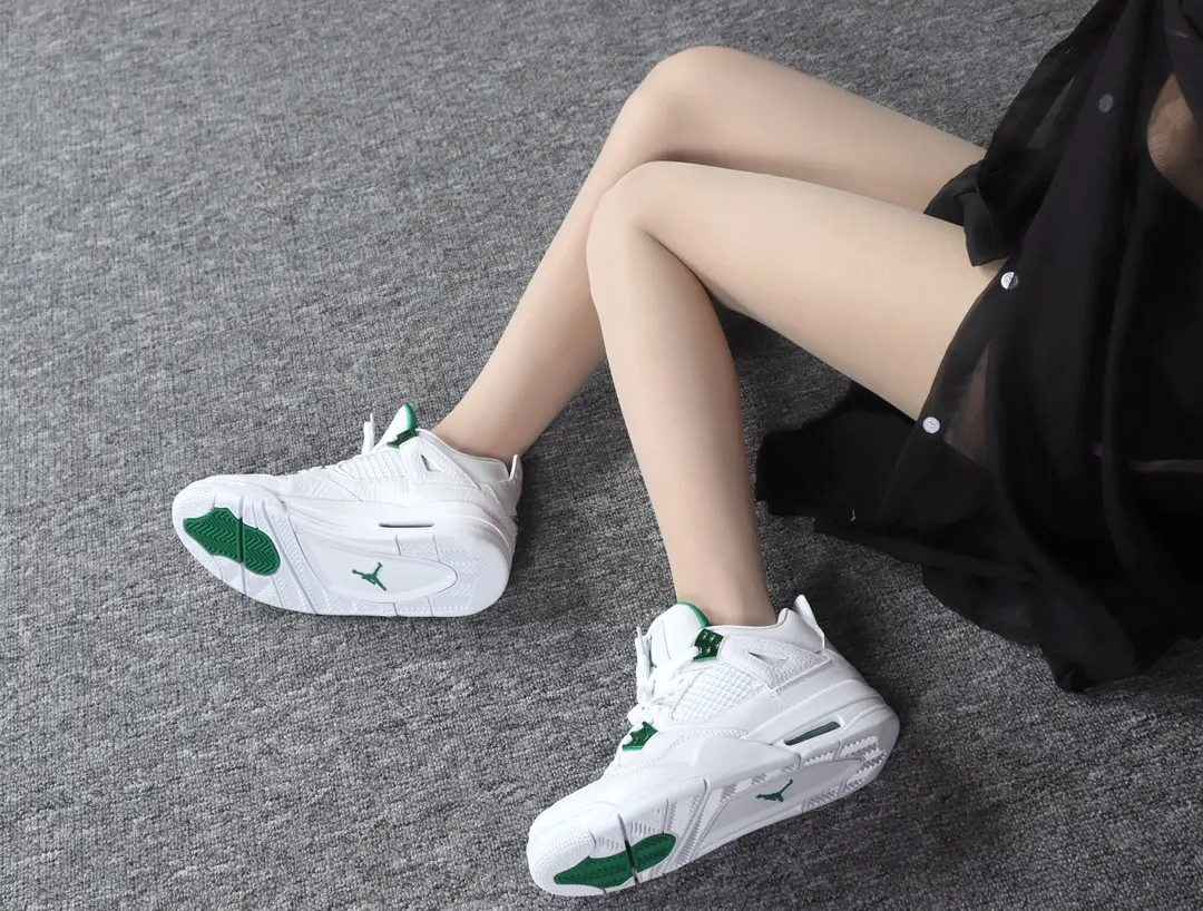 Air Jordan 4 Metallic Green Replica: A Stylish & Affordable Option | YtaYta