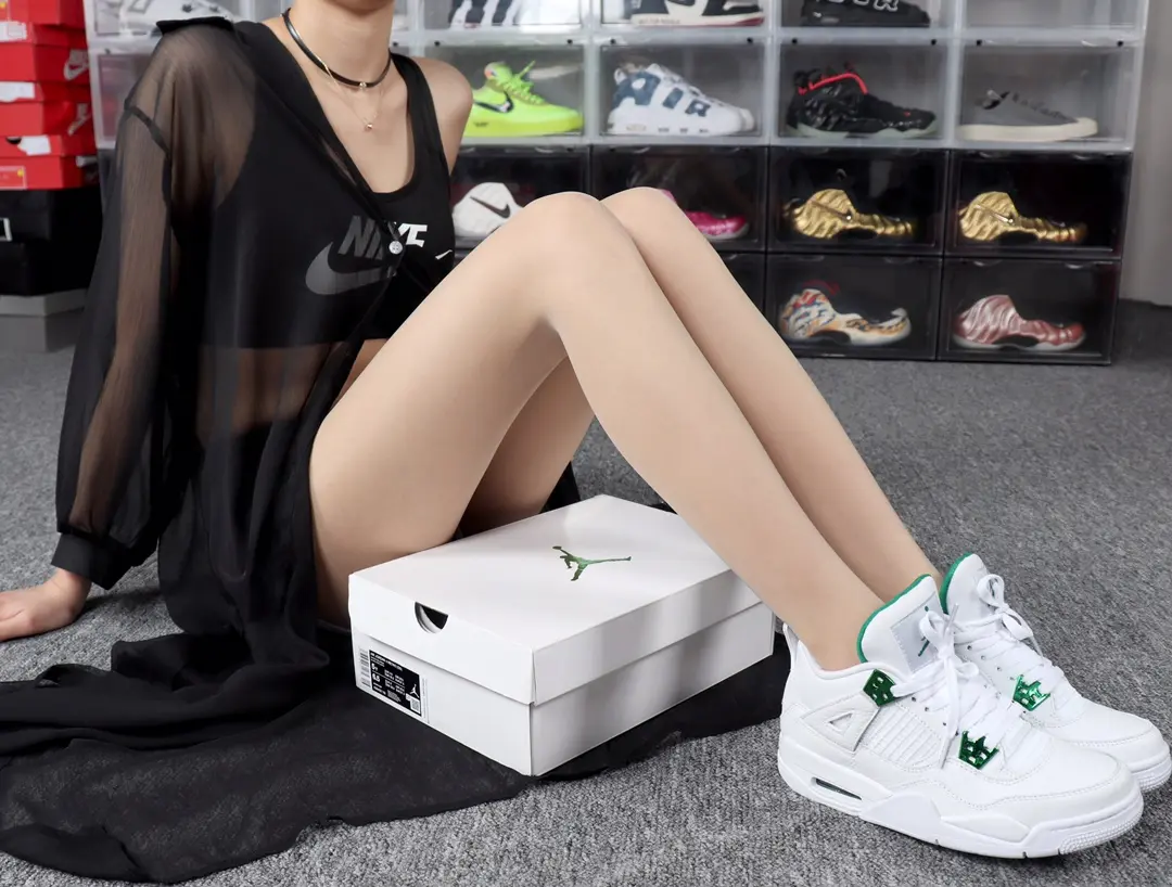 Air Jordan 4 Metallic Green Replica: A Stylish & Affordable Option | YtaYta