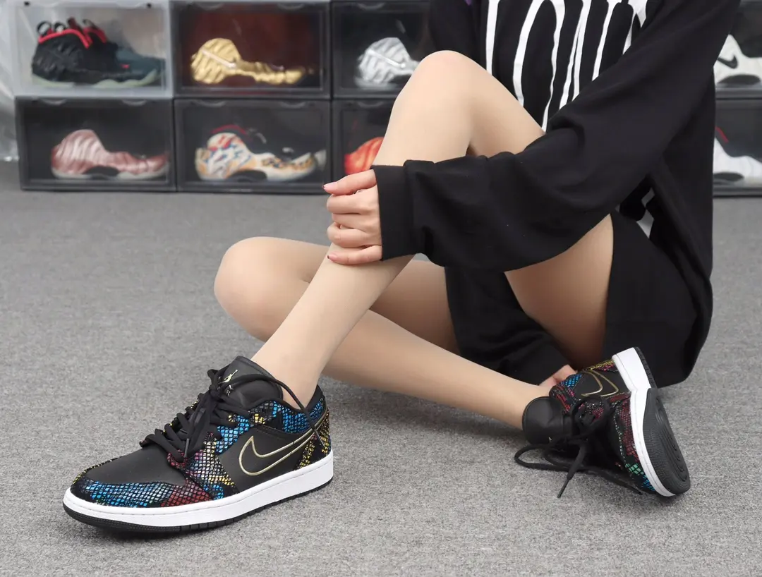 Nike Air Jordan 1 Low Snakeskin Black CW5580-001: A Detailed Look at Replicas | YtaYta