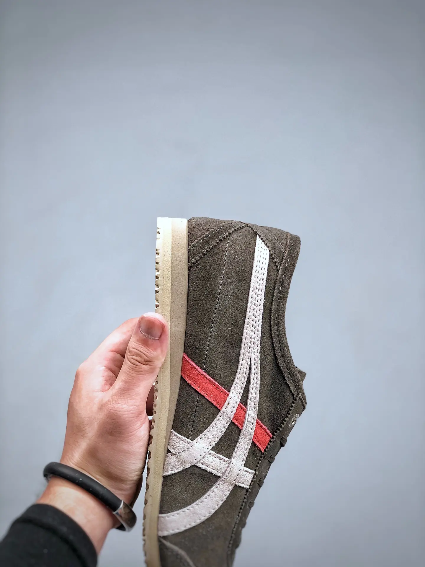 Discovering the Charm of Replica Onitsuka Tiger Mexico 66 SD Shoes | YtaYta