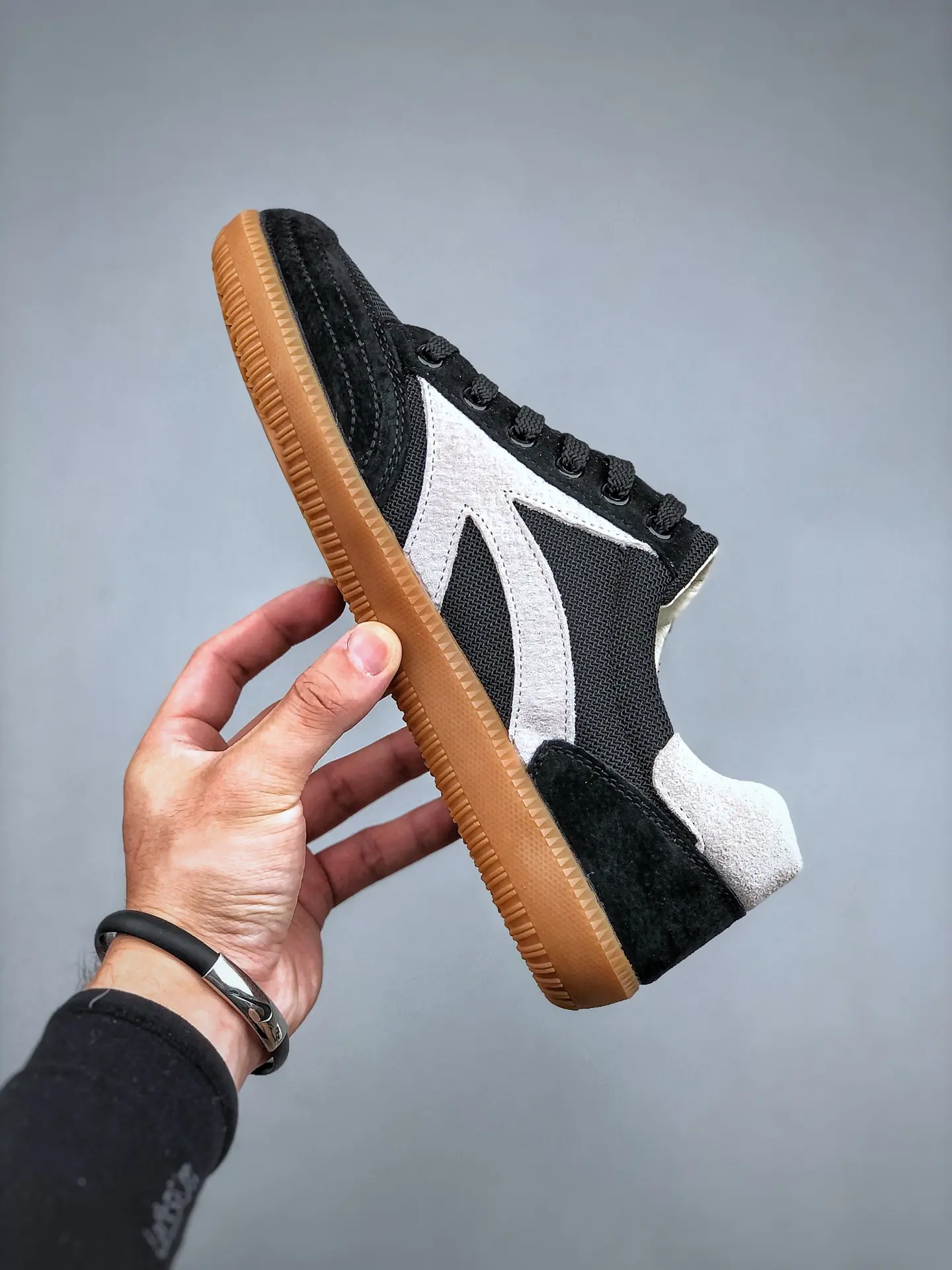 Discover the Best Replica Sneakers: Diadora, Reebok, and More | YtaYta