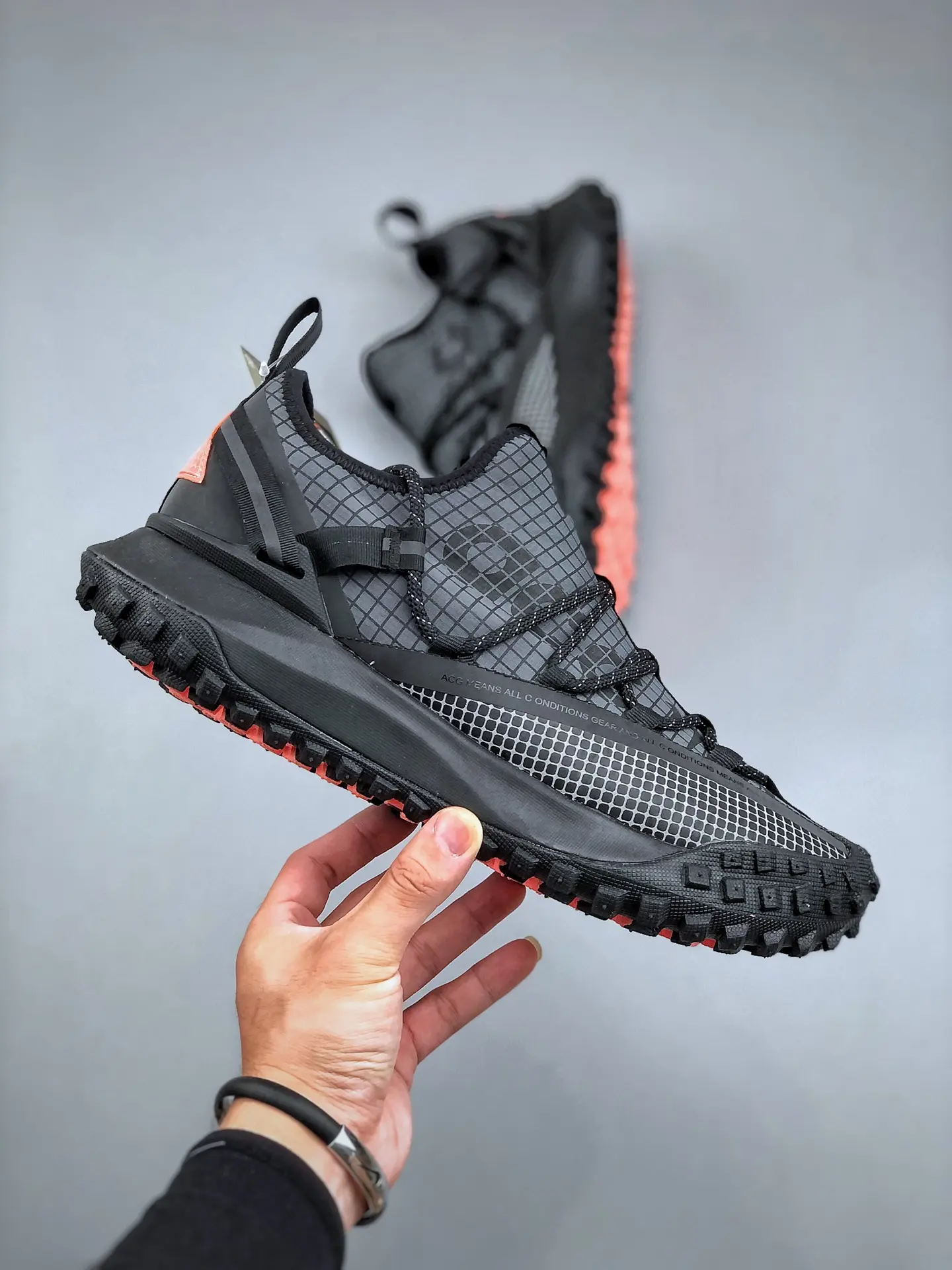 Nike ACG Mountain Fly Low Anthracite Black Replica: The Ultimate Guide | YtaYta