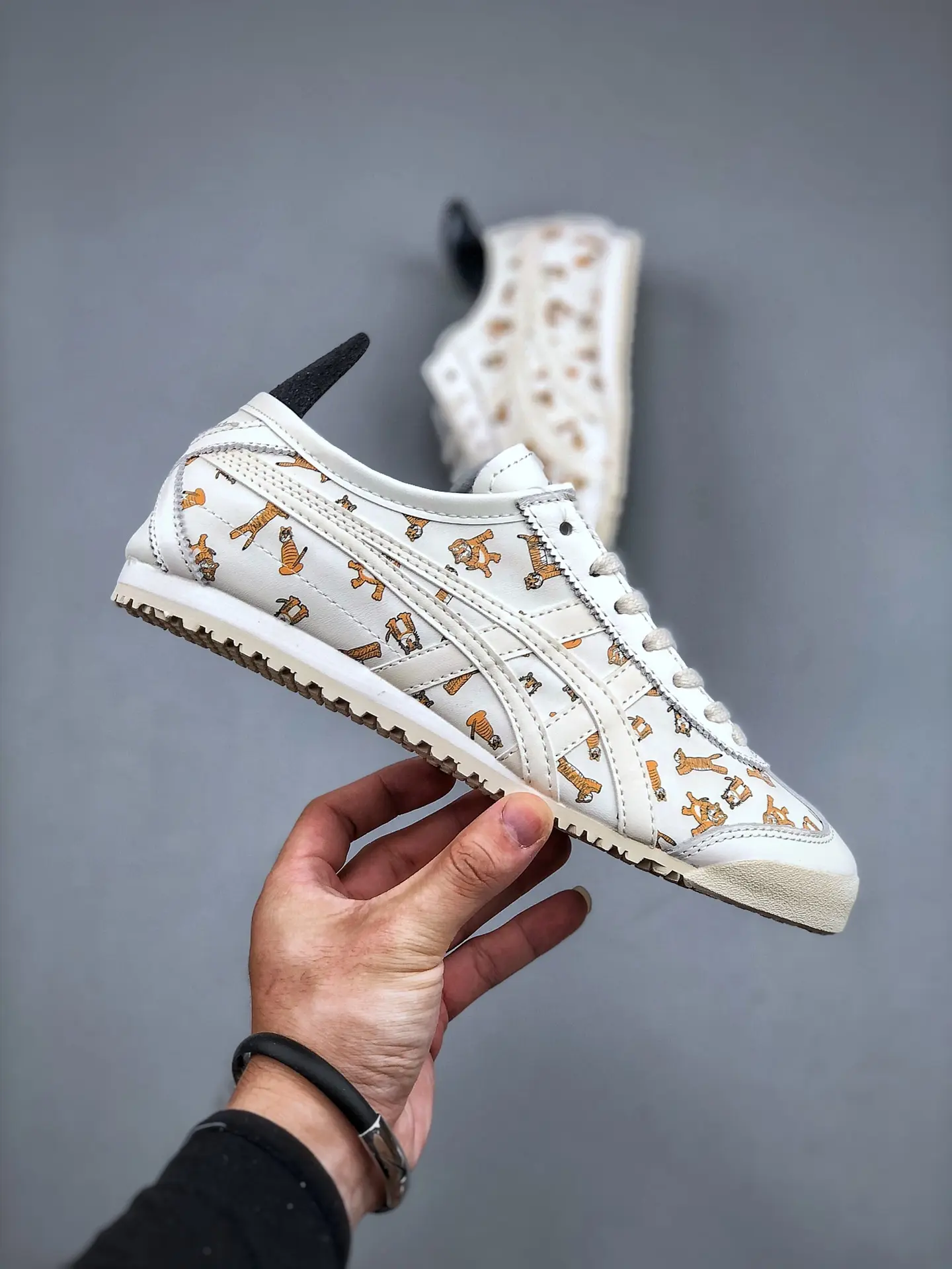 Onitsuka Tiger Mexico 66 Cream/Cream Replica: A Comprehensive Review | YtaYta