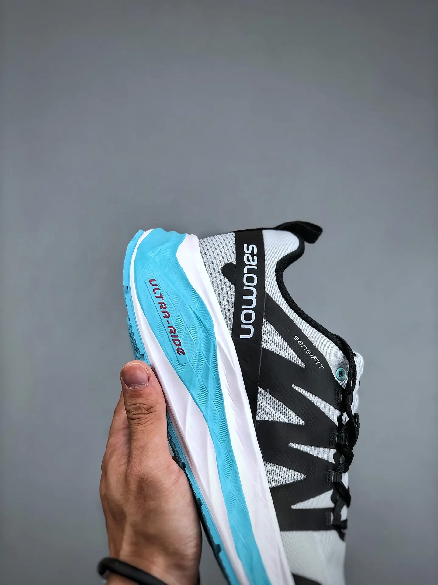 Salomon GLIDE MAX Lunar Rock/Black/Tanager Turquoise Replica Review | YtaYta