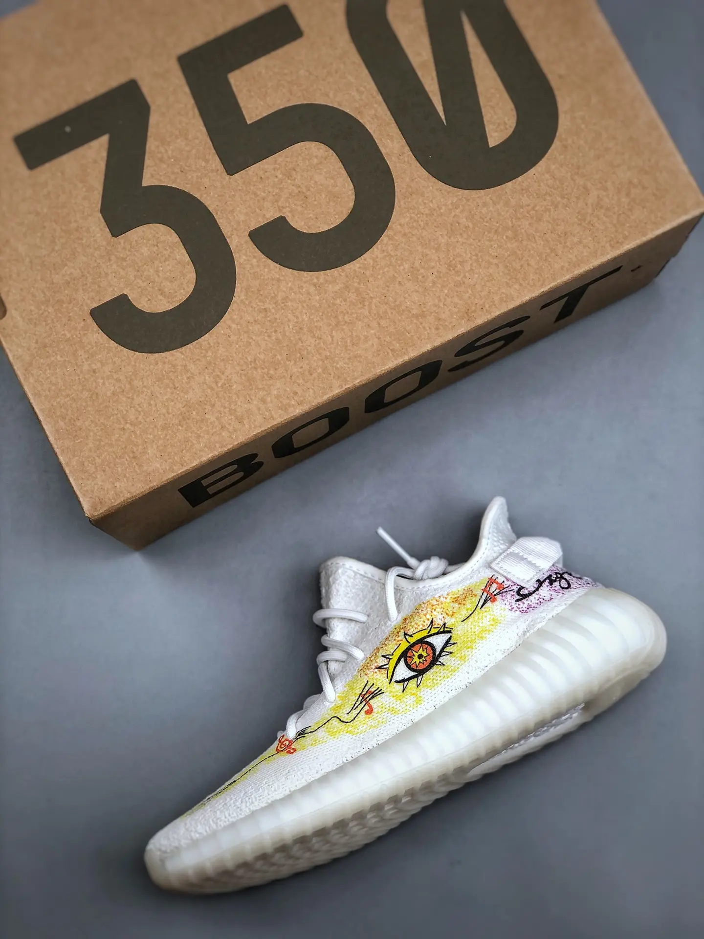 The Rise of Replica Yeezy 350 V2 Sneakers: Style and Substance | YtaYta