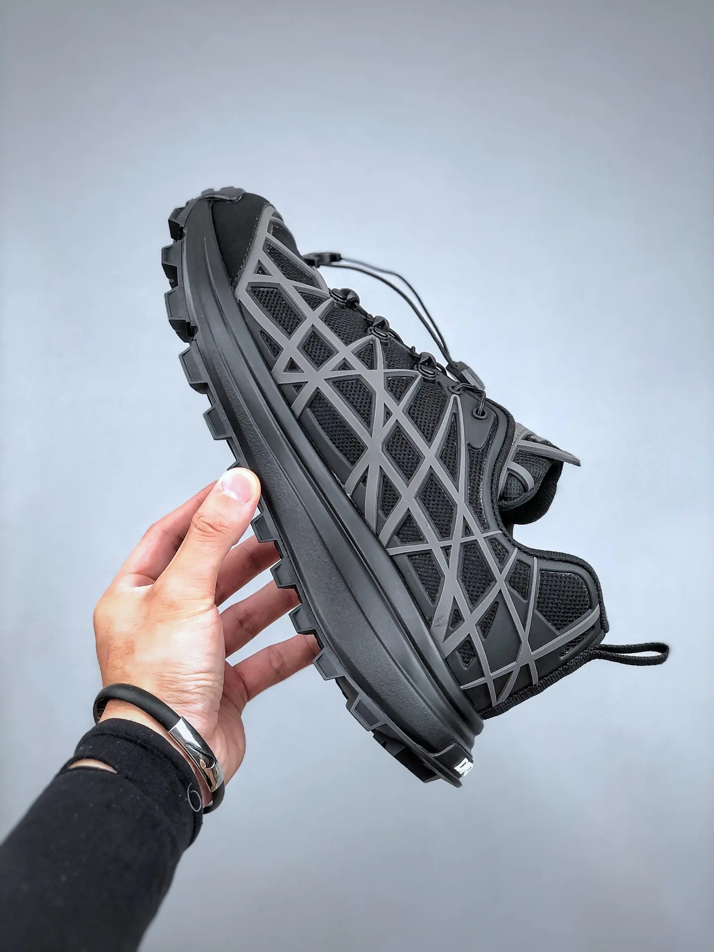 Dior B31 Runner Sneaker Black Replica: Technical Mesh & Cannage Motif | YtaYta