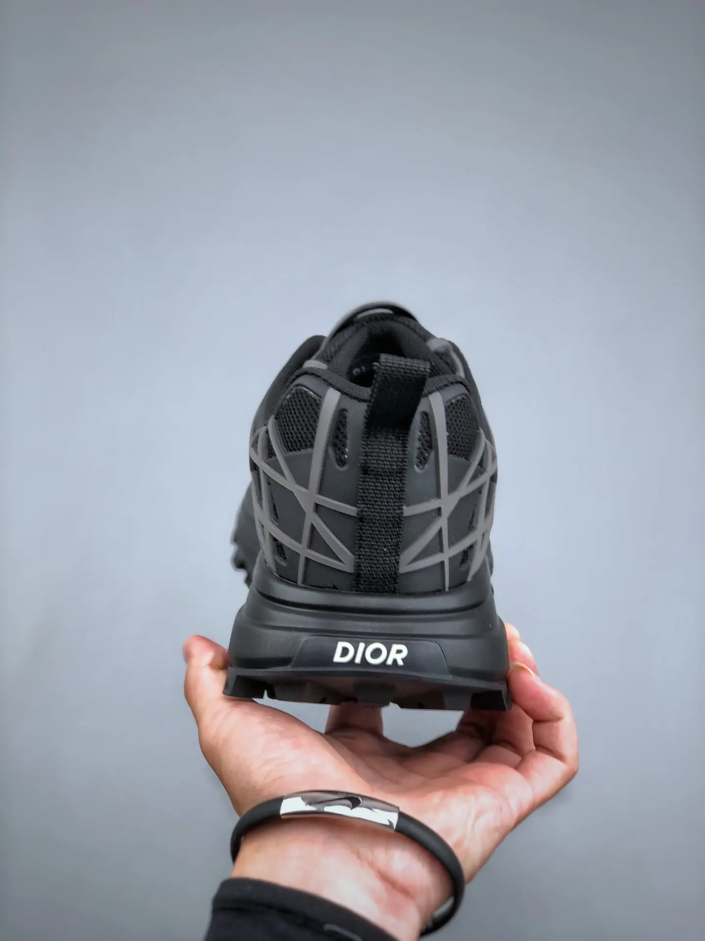 Dior B31 Runner Sneaker Black Replica: Technical Mesh & Cannage Motif | YtaYta