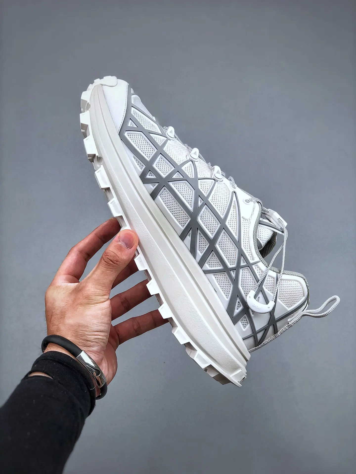 Dior B31 Runner Sneaker White Technical Mesh and Gray Rubber Replica Review | YtaYta