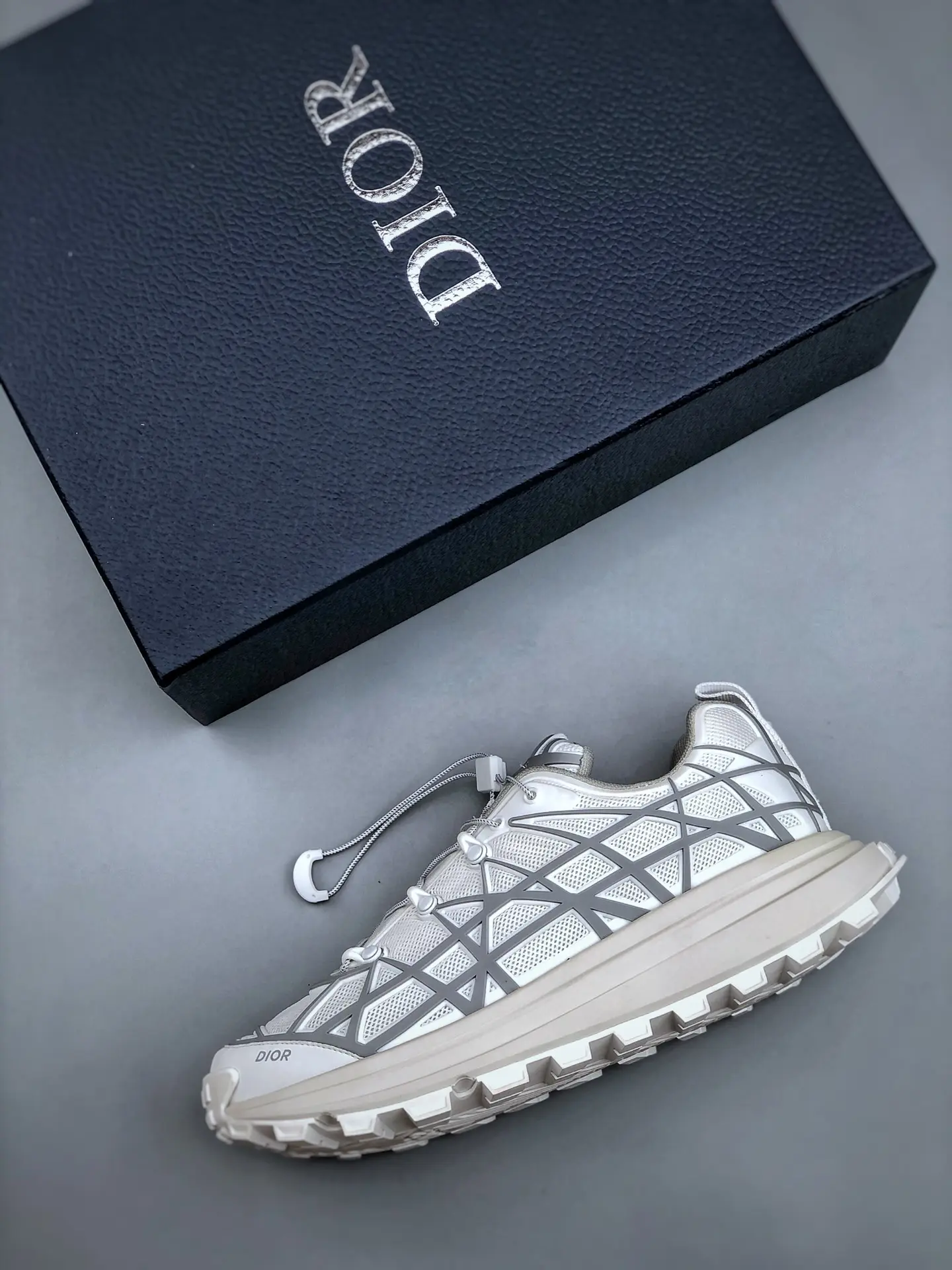 Dior B31 Runner Sneaker White Technical Mesh and Gray Rubber Replica Review | YtaYta