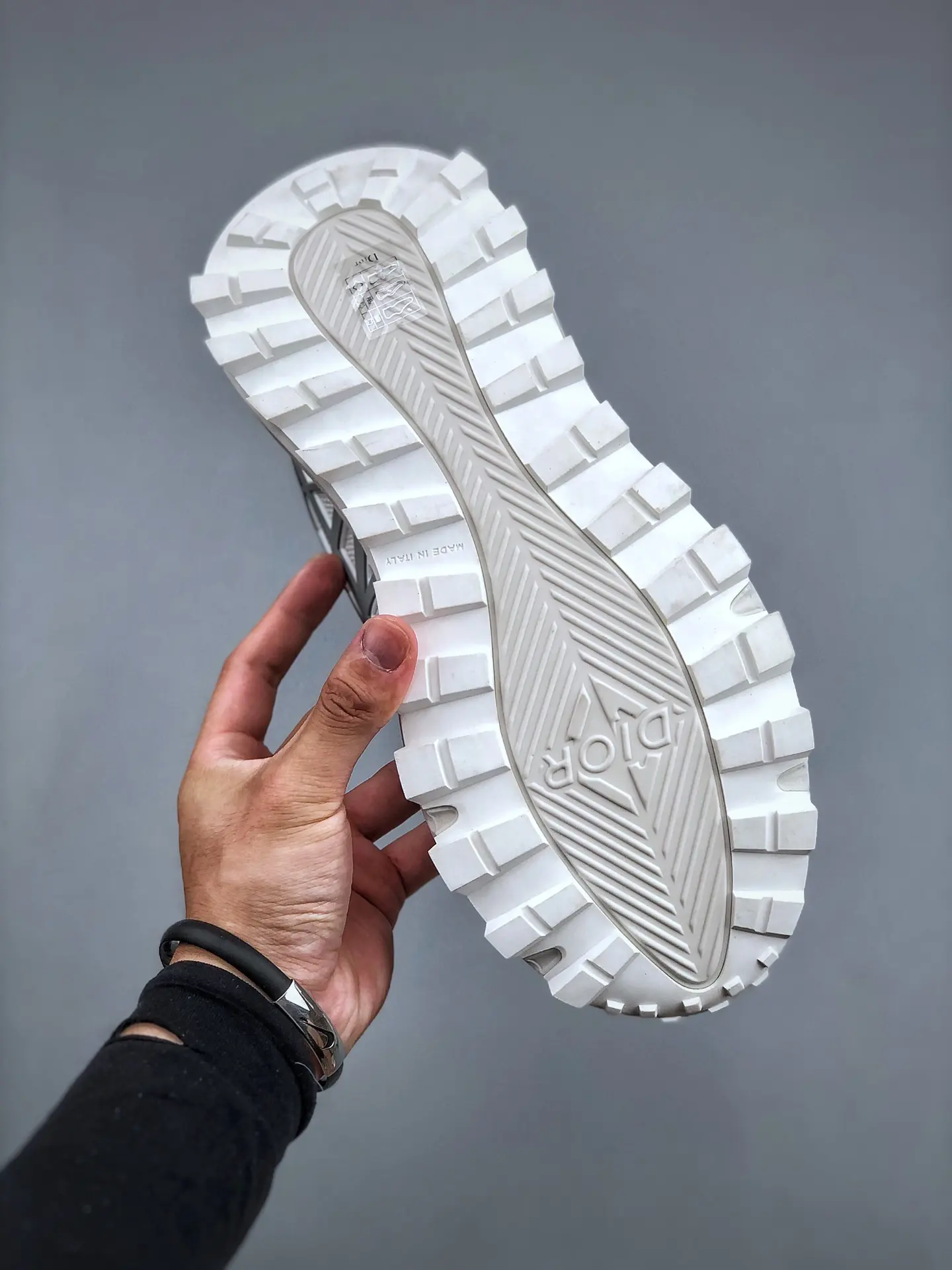 Dior B31 Runner Sneaker White Technical Mesh and Gray Rubber Replica Review | YtaYta