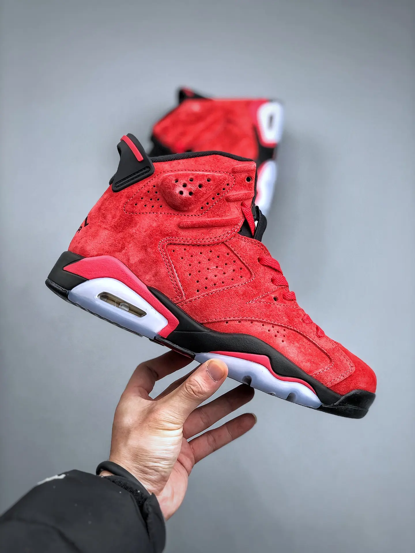 The Air Jordan 6 Retro Toro Bravo: A Comprehensive Review of the Replica Sneaker | YtaYta