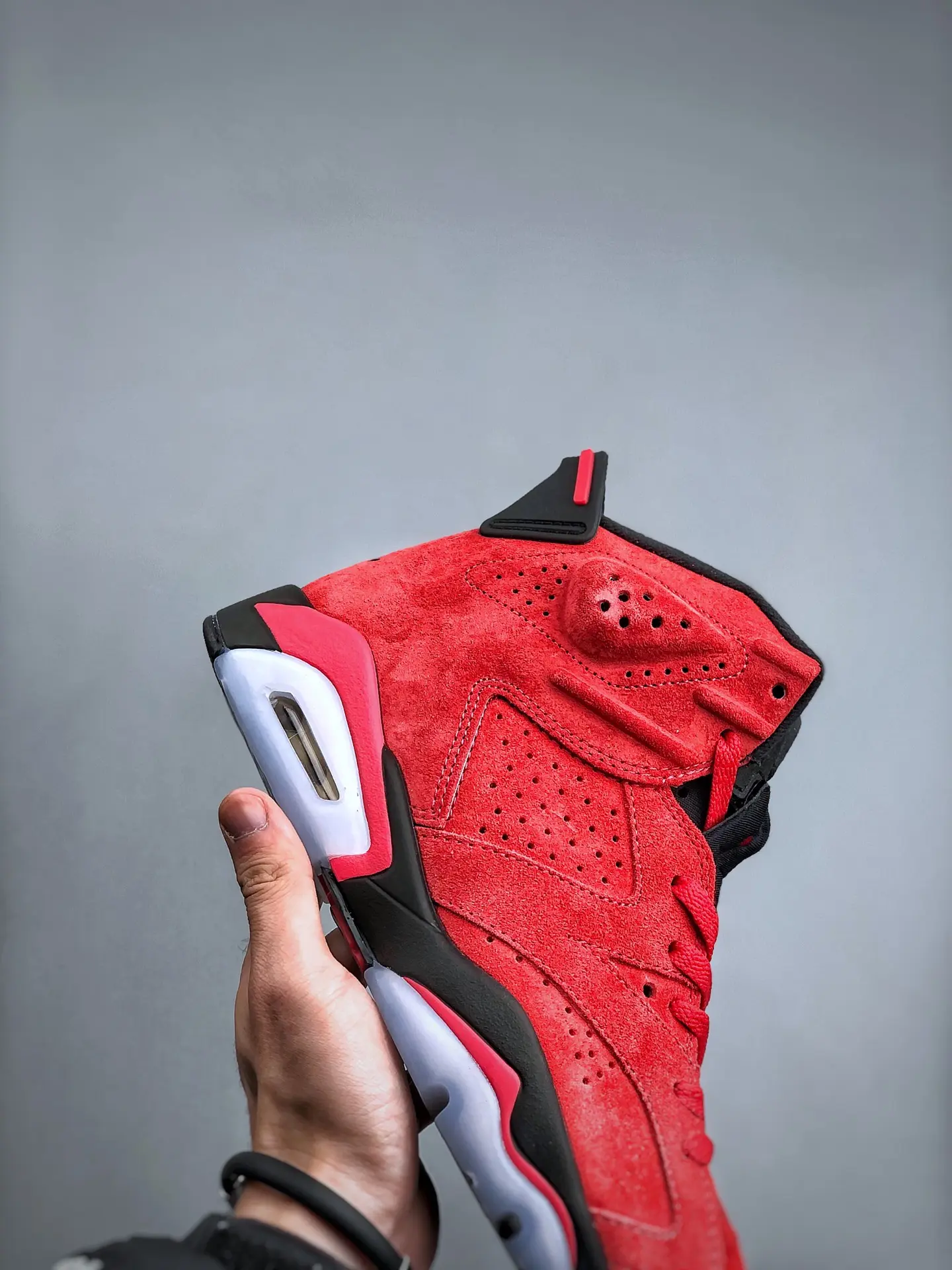 The Air Jordan 6 Retro Toro Bravo: A Comprehensive Review of the Replica Sneaker | YtaYta