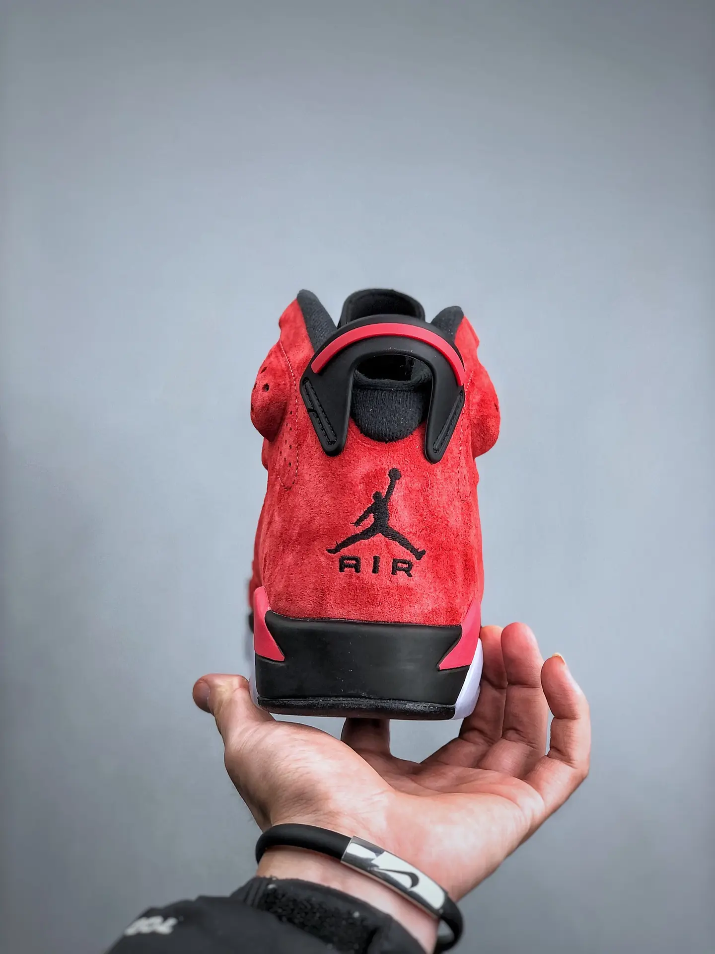 The Air Jordan 6 Retro Toro Bravo: A Comprehensive Review of the Replica Sneaker | YtaYta