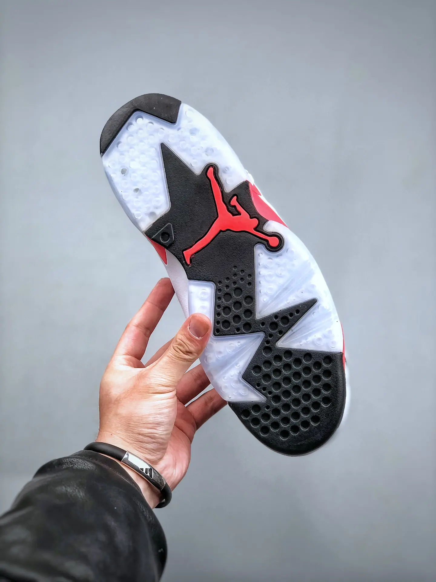 Jordan Youth Air 6 Retro BG Infrared: An In-Depth Review | YtaYta