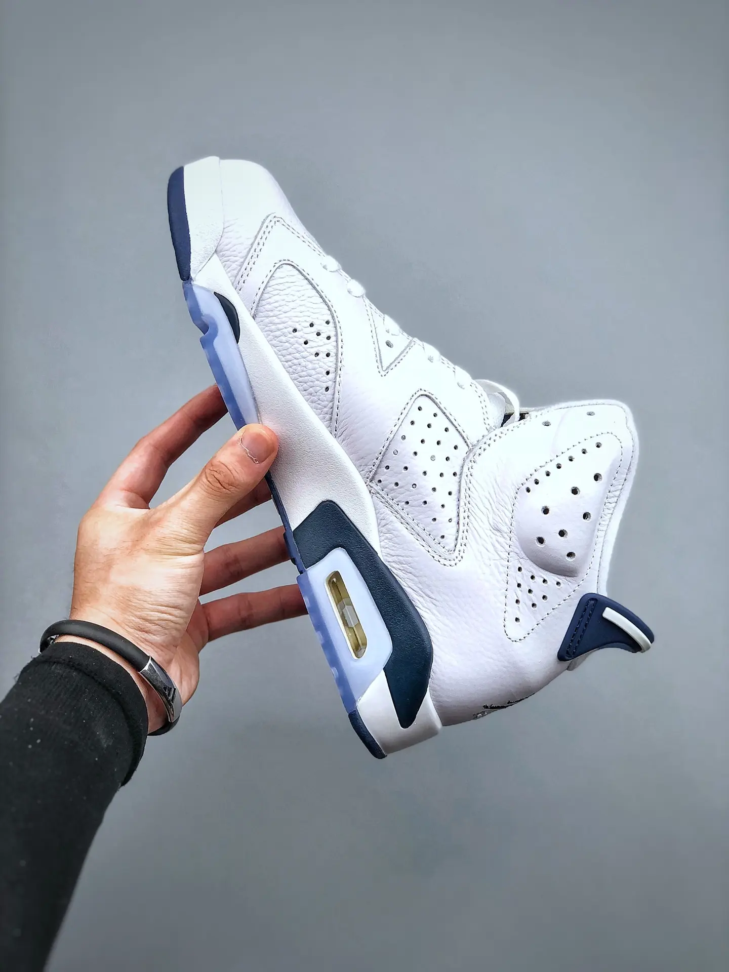 The Ultimate Guide to Replica Air Jordan 6 Retro Midnight Navy (2022) | YtaYta